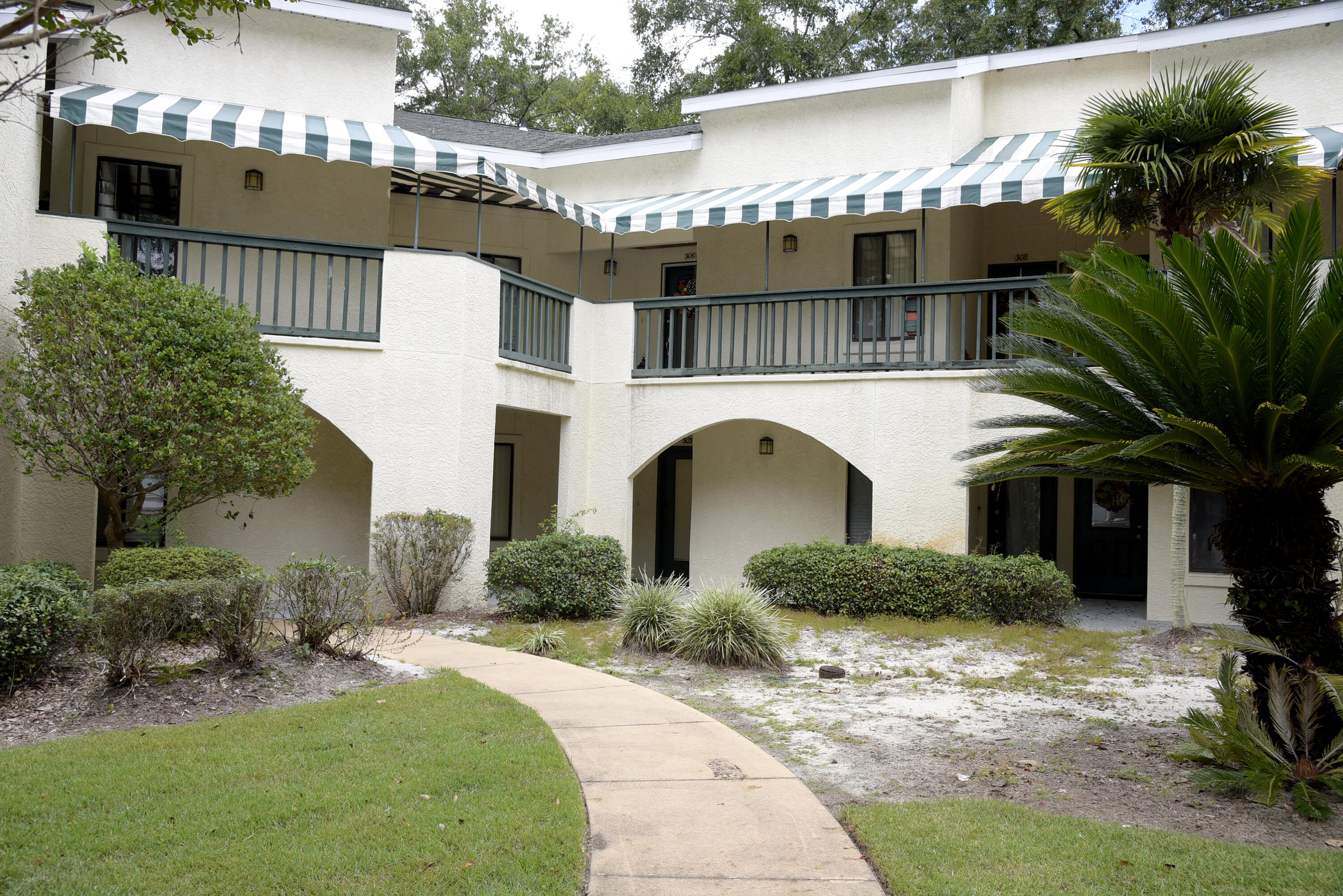 Beautifully updated LAKEFRONT unit in the Lakeside community of Bluewater Bay. Fantastic open floor plan with water views from all main areas. Renovations completed in January 2020 include removal of walls, new flooring. baseboards, crown molding, and recessed lighting. Kitchen completely redone with new cabinets, Quartz countertops, stainless sink and appliances, island light pendants. Master bath redone to include new flooring, vanity, shower & Bluetooth speaker/light/vent combo. New washer/dryer, new paint in most rooms. Popcorn ceiling scraped in most rooms in 2019. Huge wrap around balcony overlooks lake. Bluewater Bay features marina, pools, tennis courts, golf course, walking trails, and is just minutes from Destin. All information deemed important to be verified by buyer