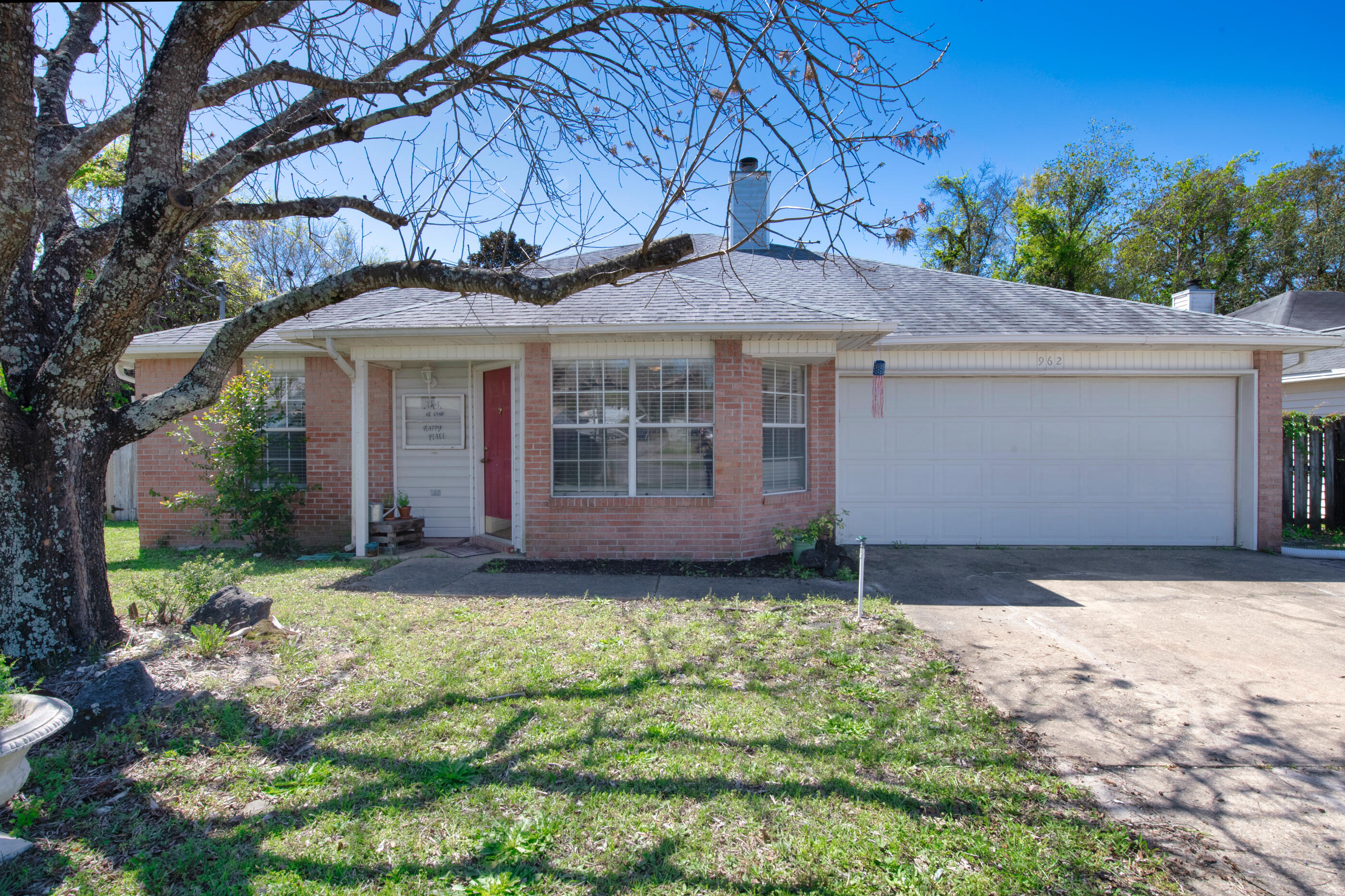 Southern Oaks Court - Residential