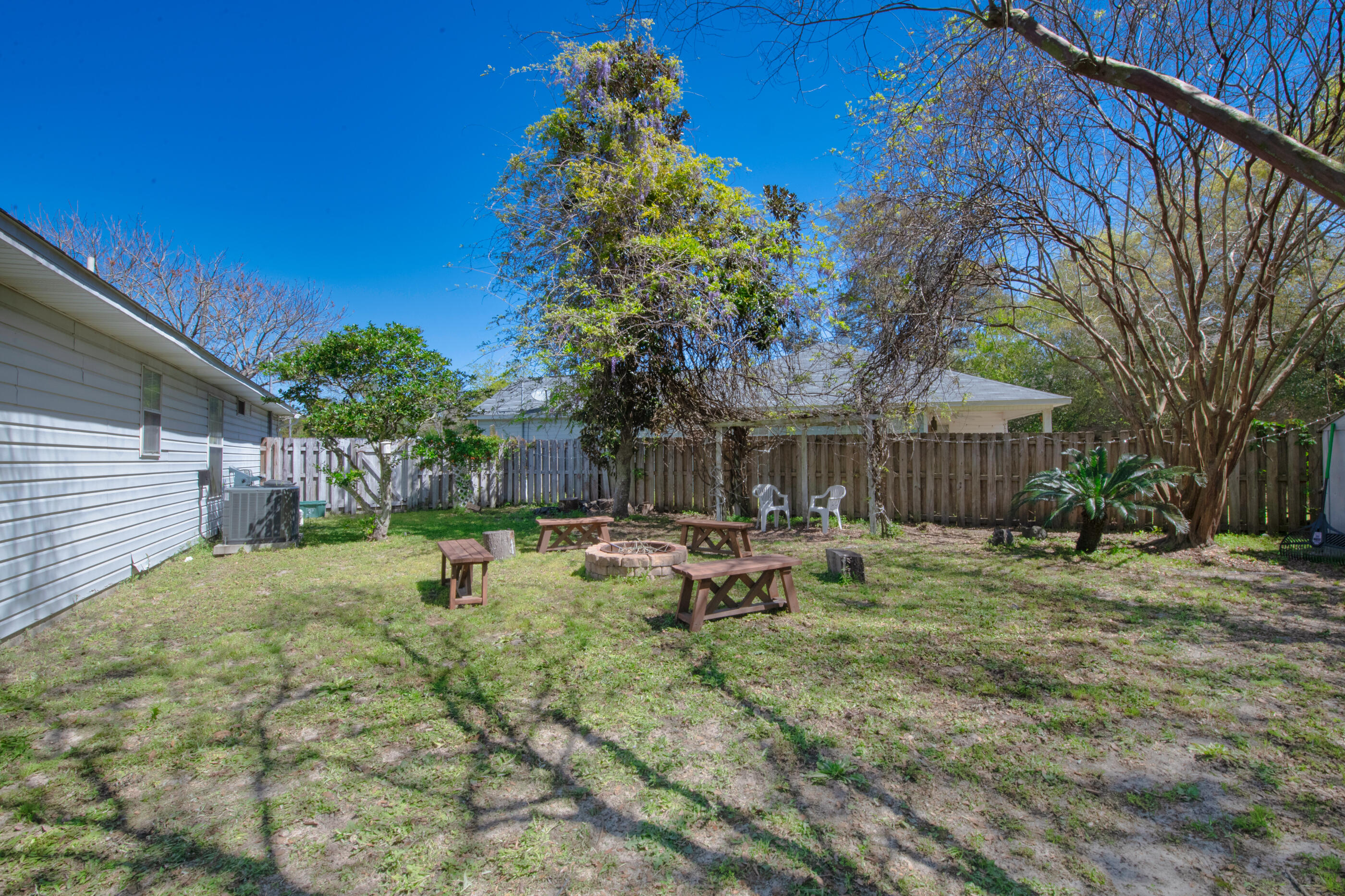 Southern Oaks Court - Residential