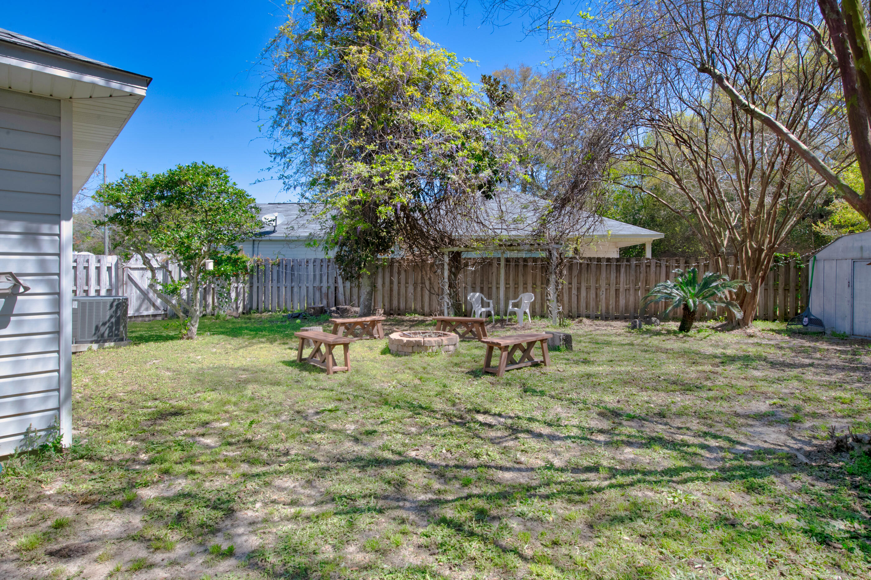 Southern Oaks Court - Residential