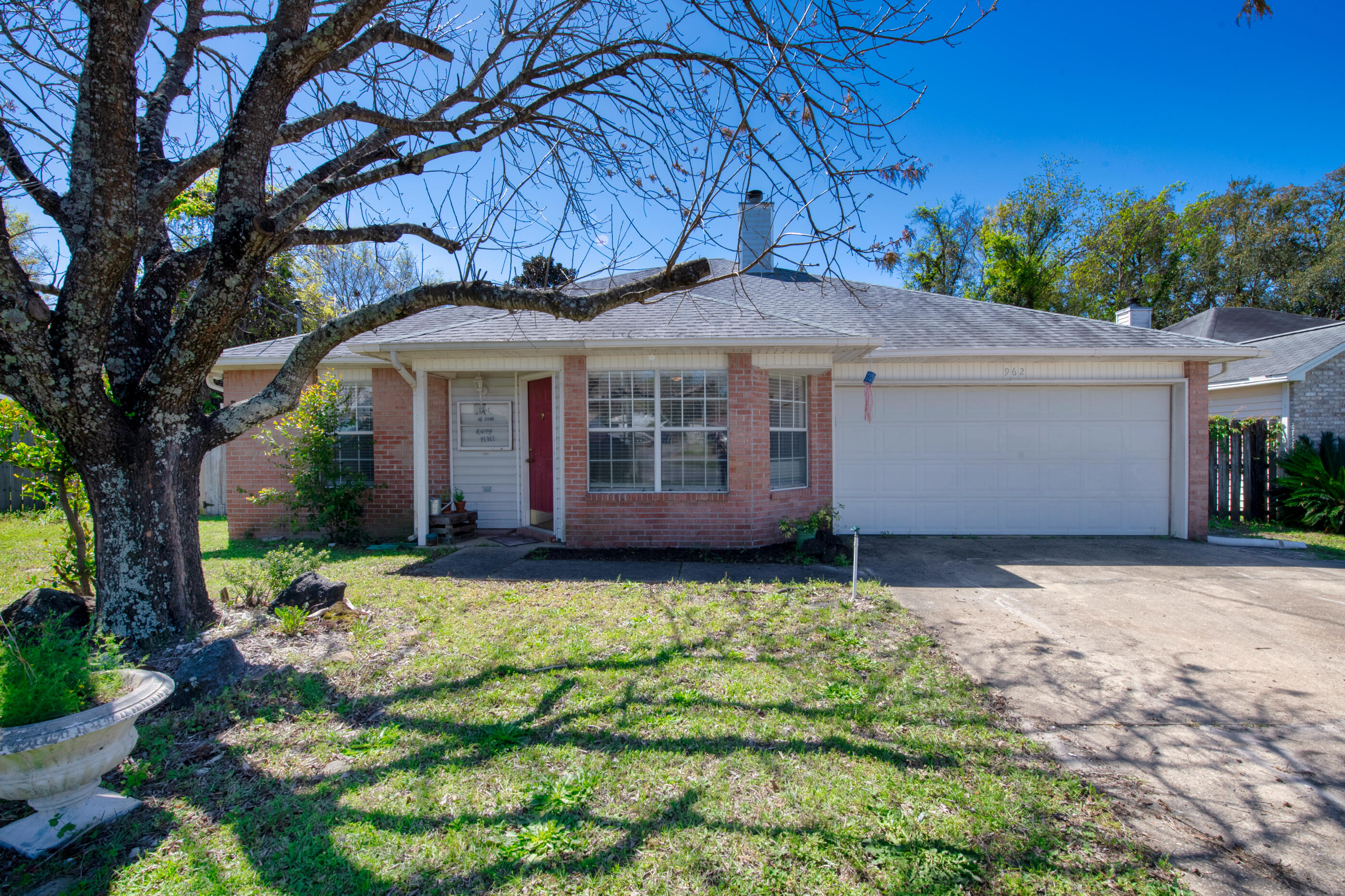 Southern Oaks Court - Residential