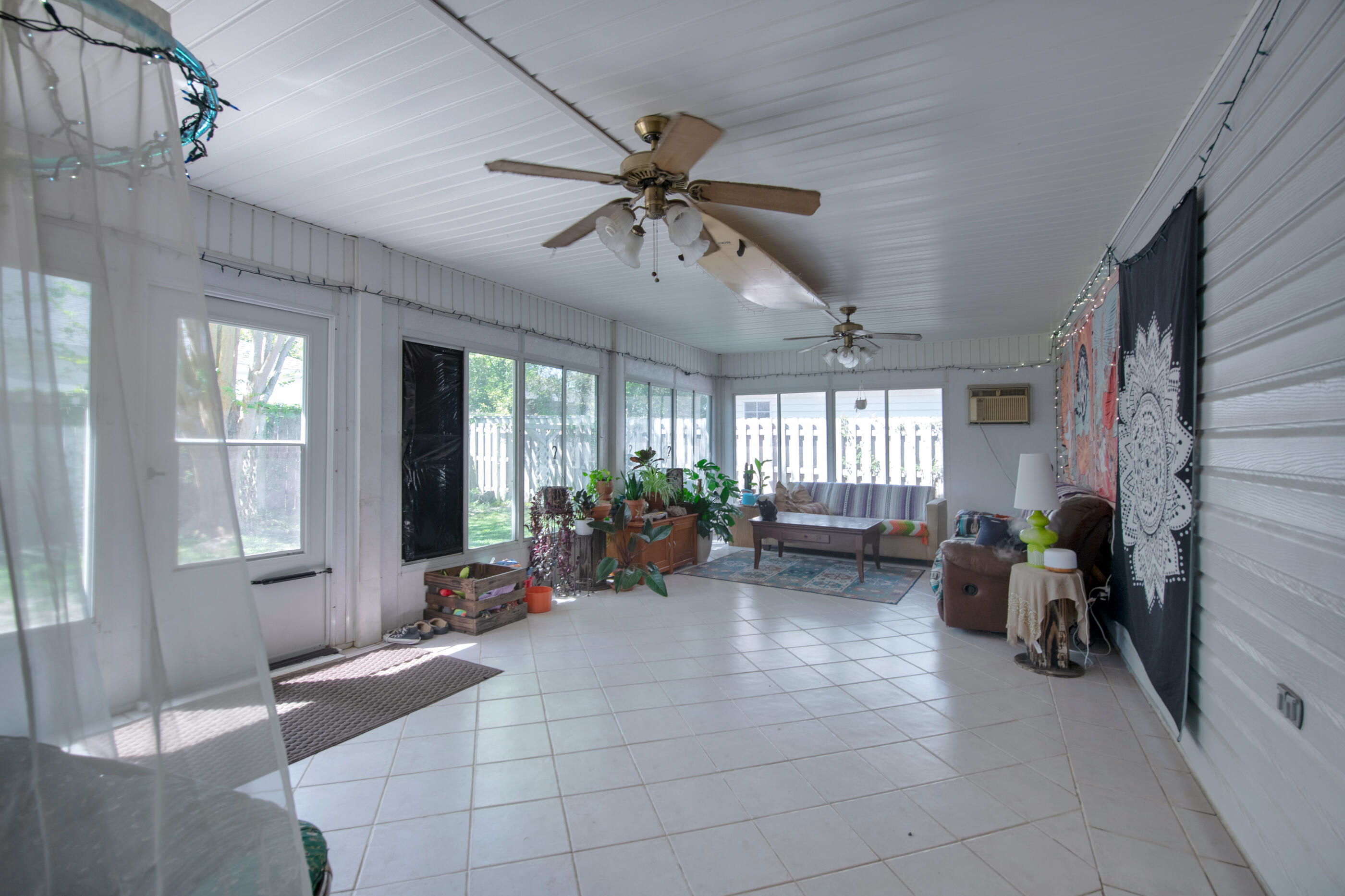 Southern Oaks Court - Residential