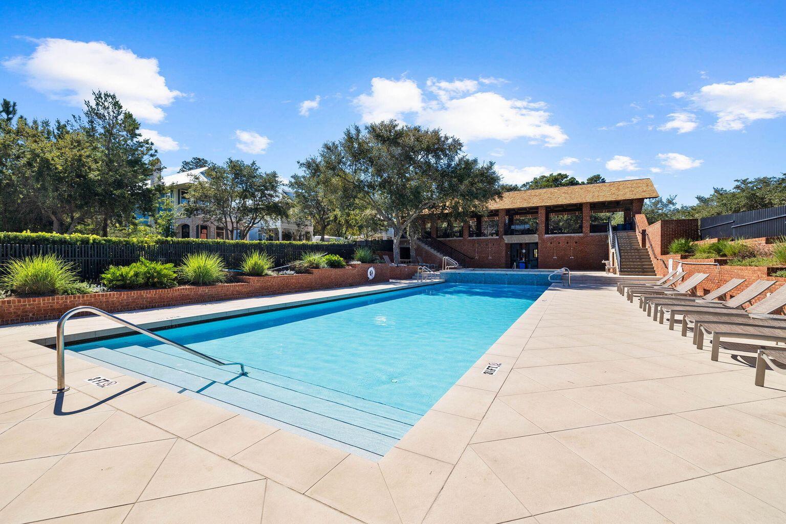 FOREST LAKES - Residential