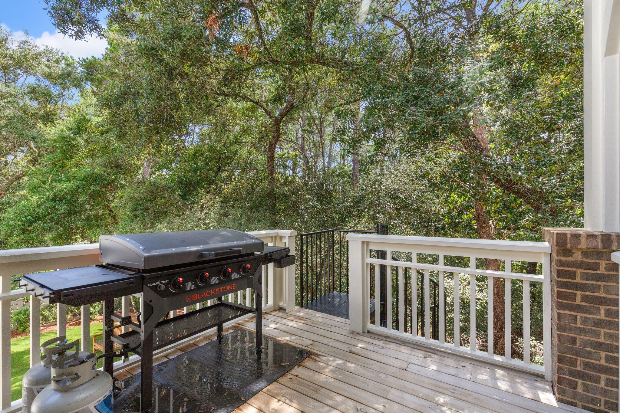 FOREST LAKES - Residential