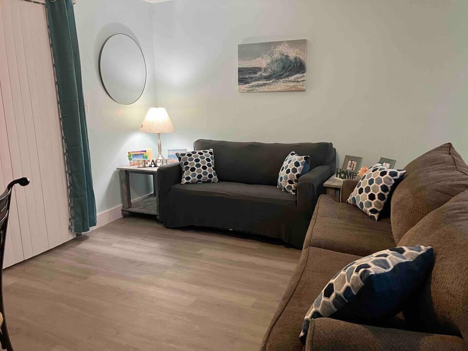 TREASURE COVE CONDOMINIUM UNIT D-103 ORB 980 P 492 1BR 1B 656 H&C ORB 4719 P 2364 - Residential