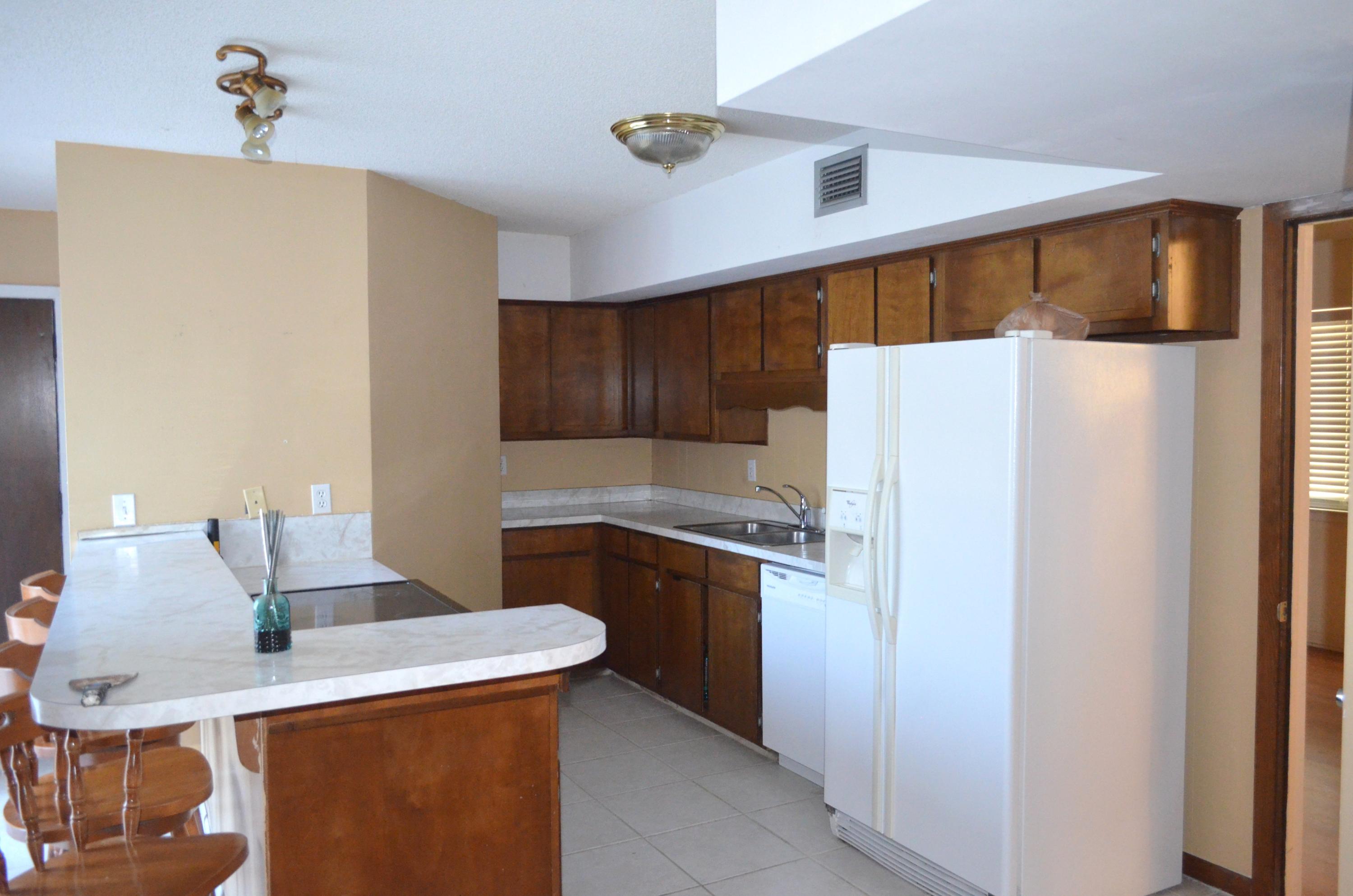 EDGEWATER VILLAGE NORTH - Residential