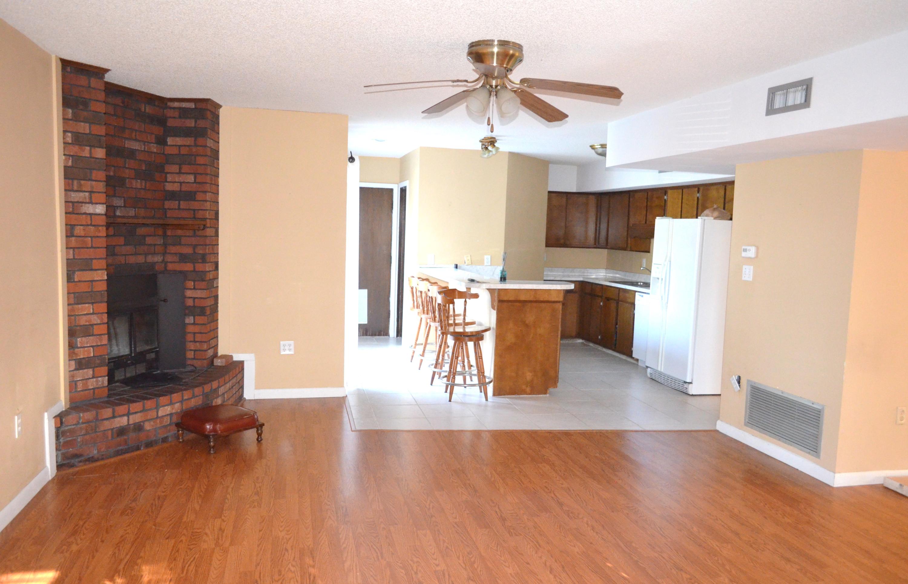 EDGEWATER VILLAGE NORTH - Residential