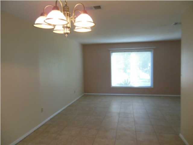 COLONY ESTATES - Residential Lease