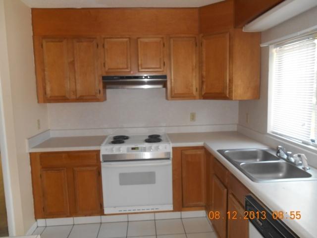 COLONY ESTATES - Residential Lease