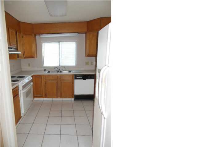 COLONY ESTATES - Residential Lease