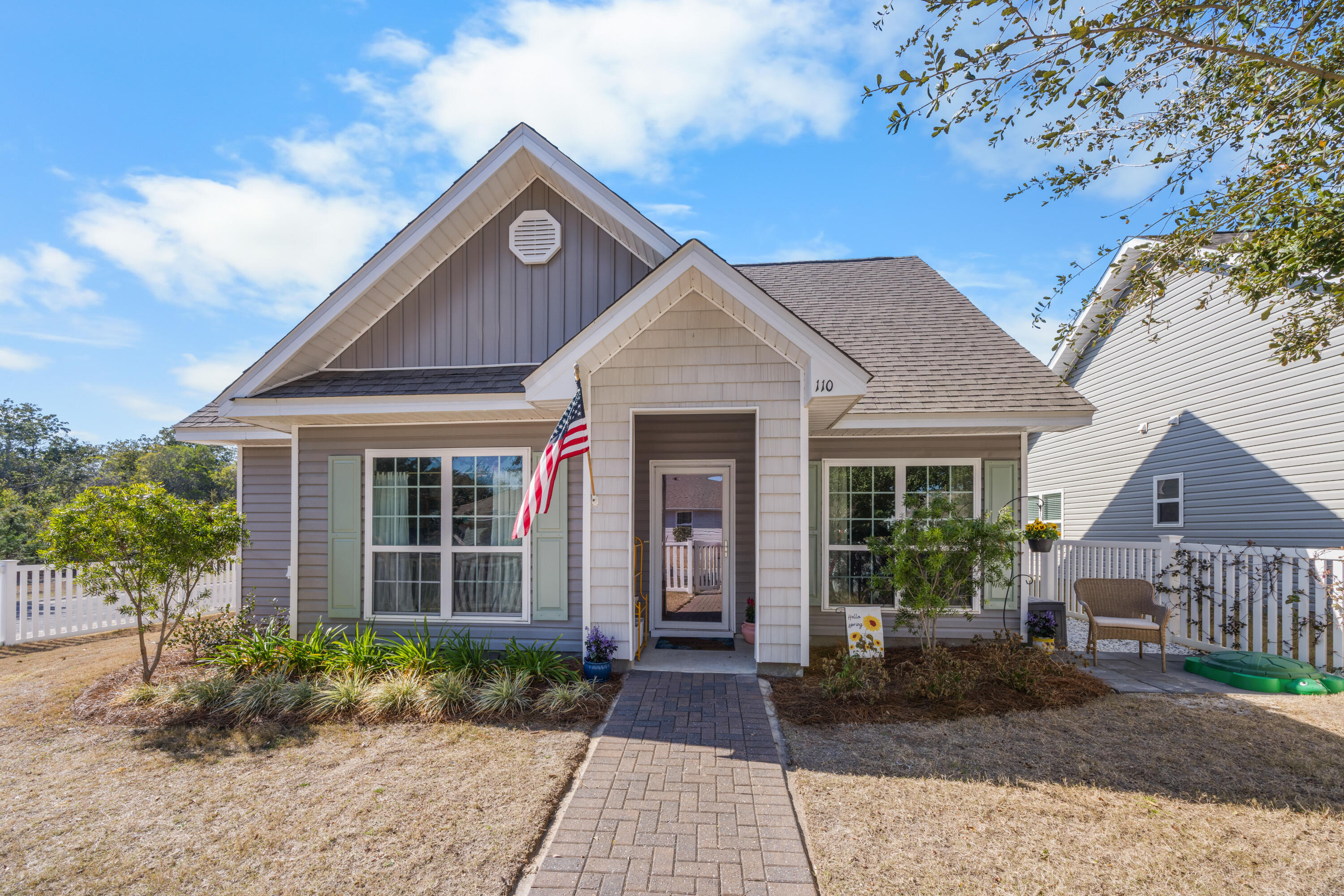 HAMMOCK BAY - Residential