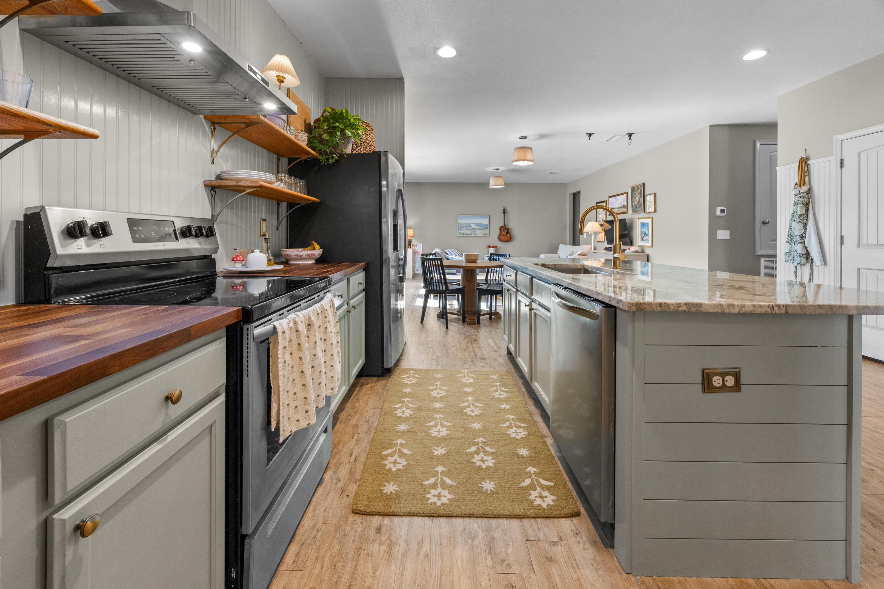 HAMMOCK BAY - Residential