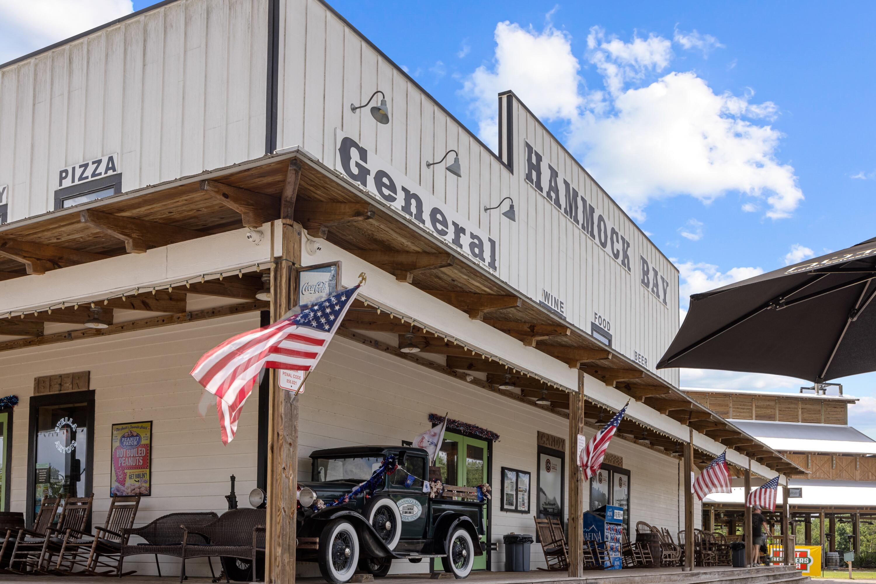 HAMMOCK BAY - Residential