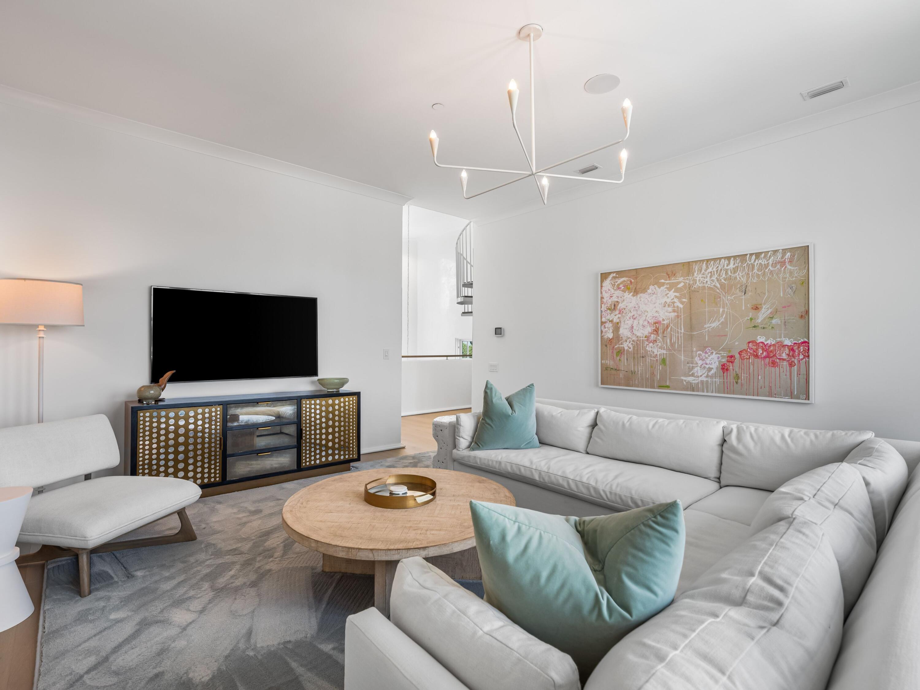 ELYSEE now SANTIMO BEACH - Residential