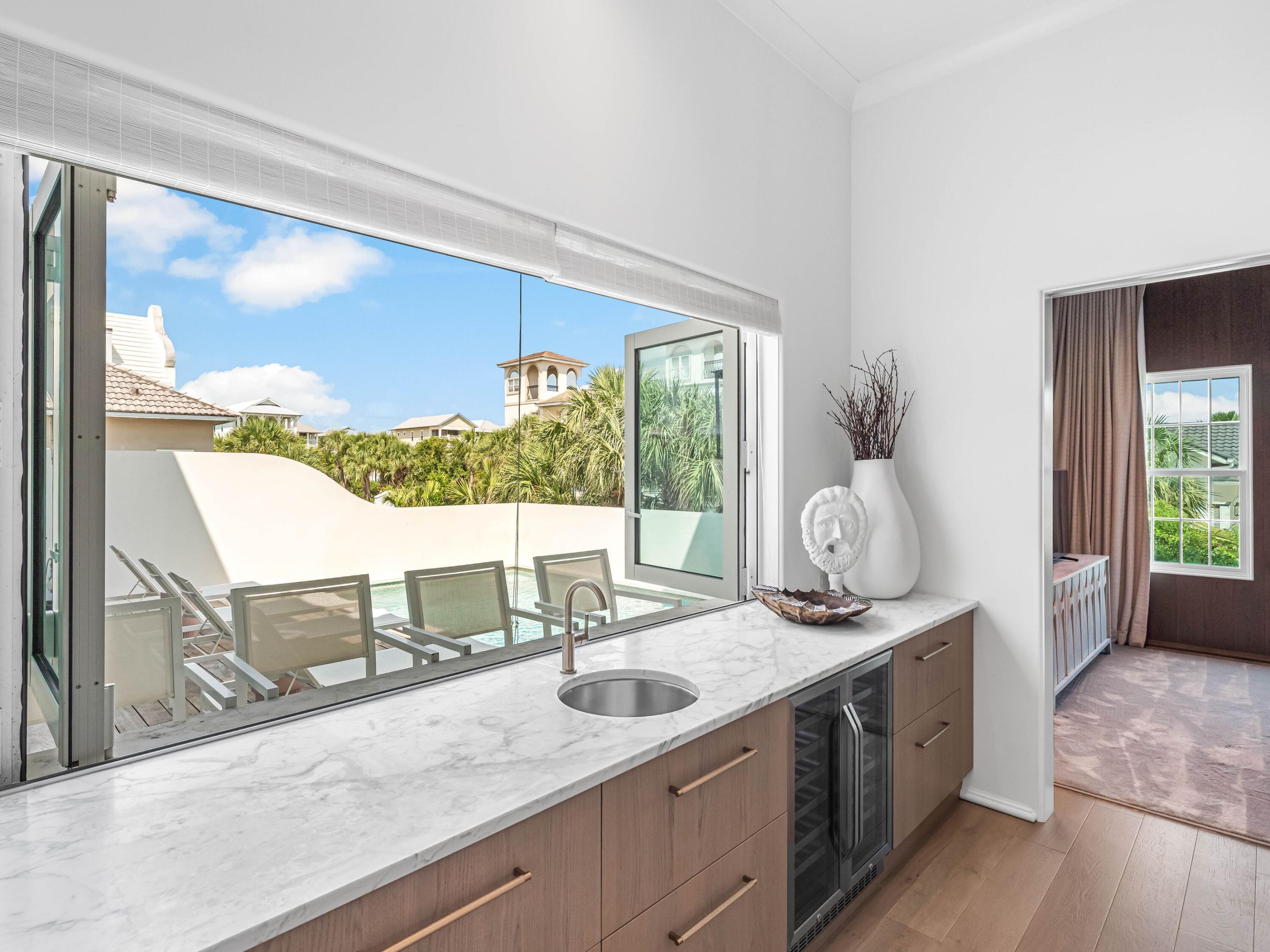 ELYSEE now SANTIMO BEACH - Residential