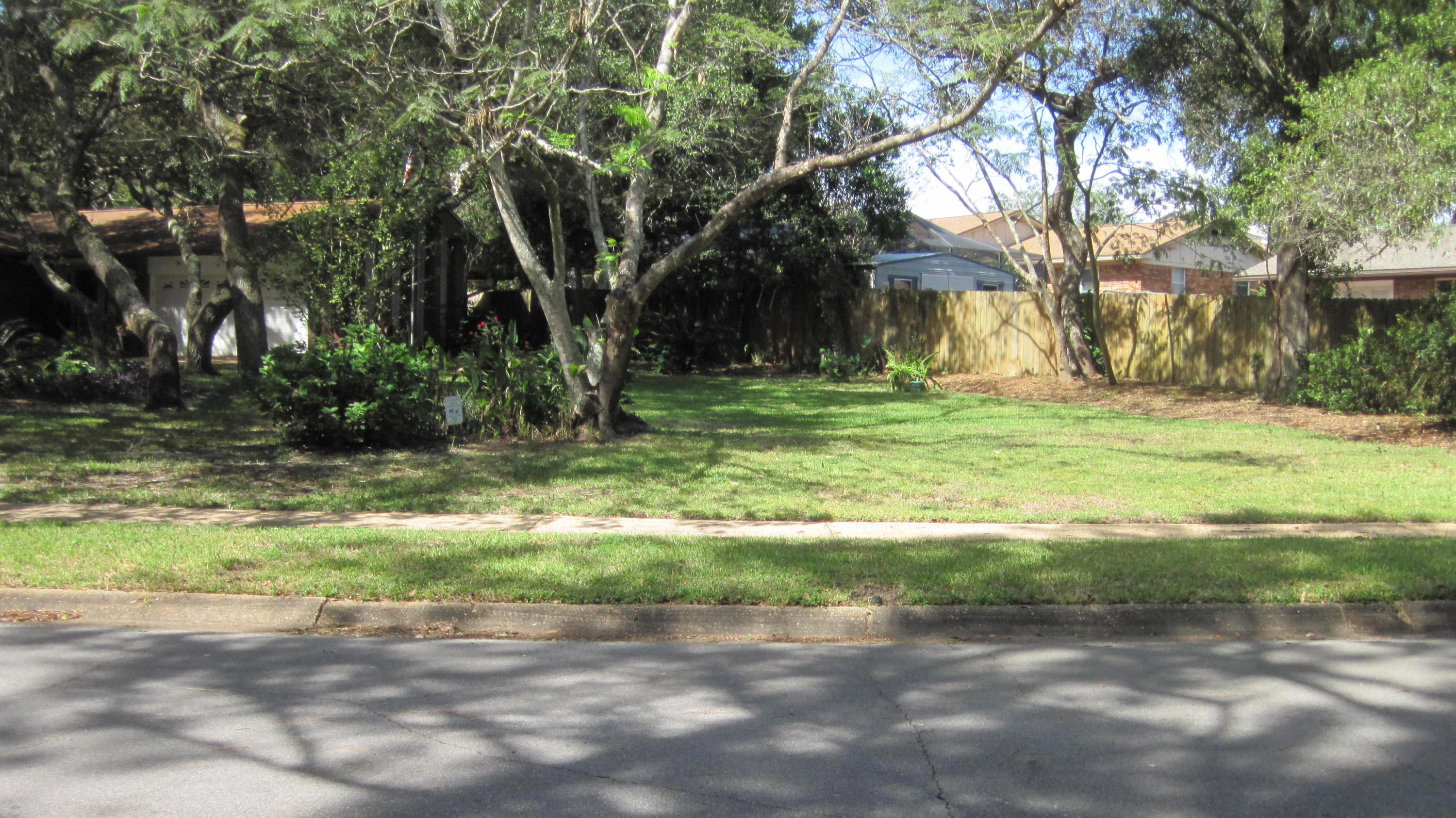 BERKSHIRE WOODS - Land