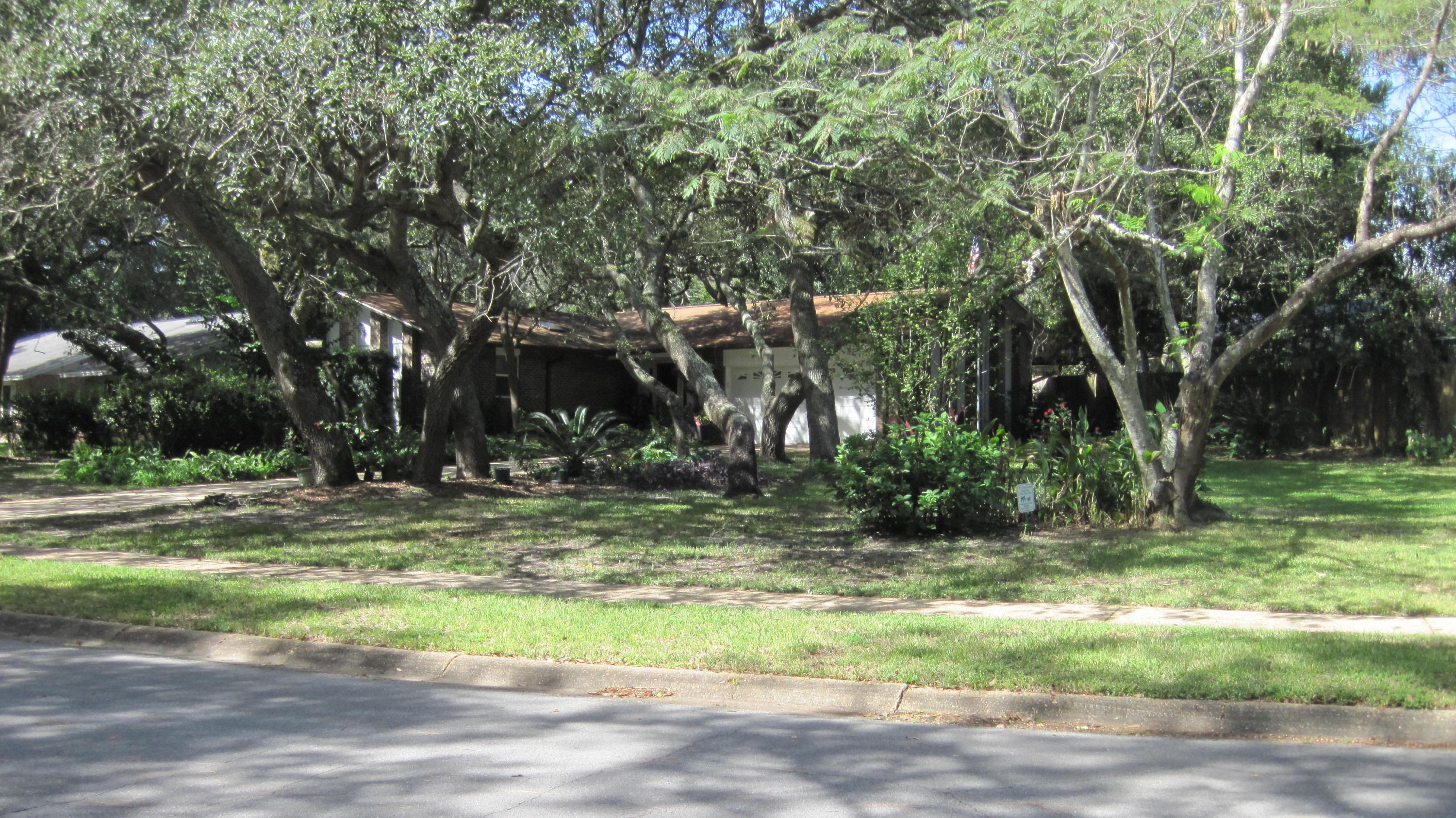 BERKSHIRE WOODS - Land