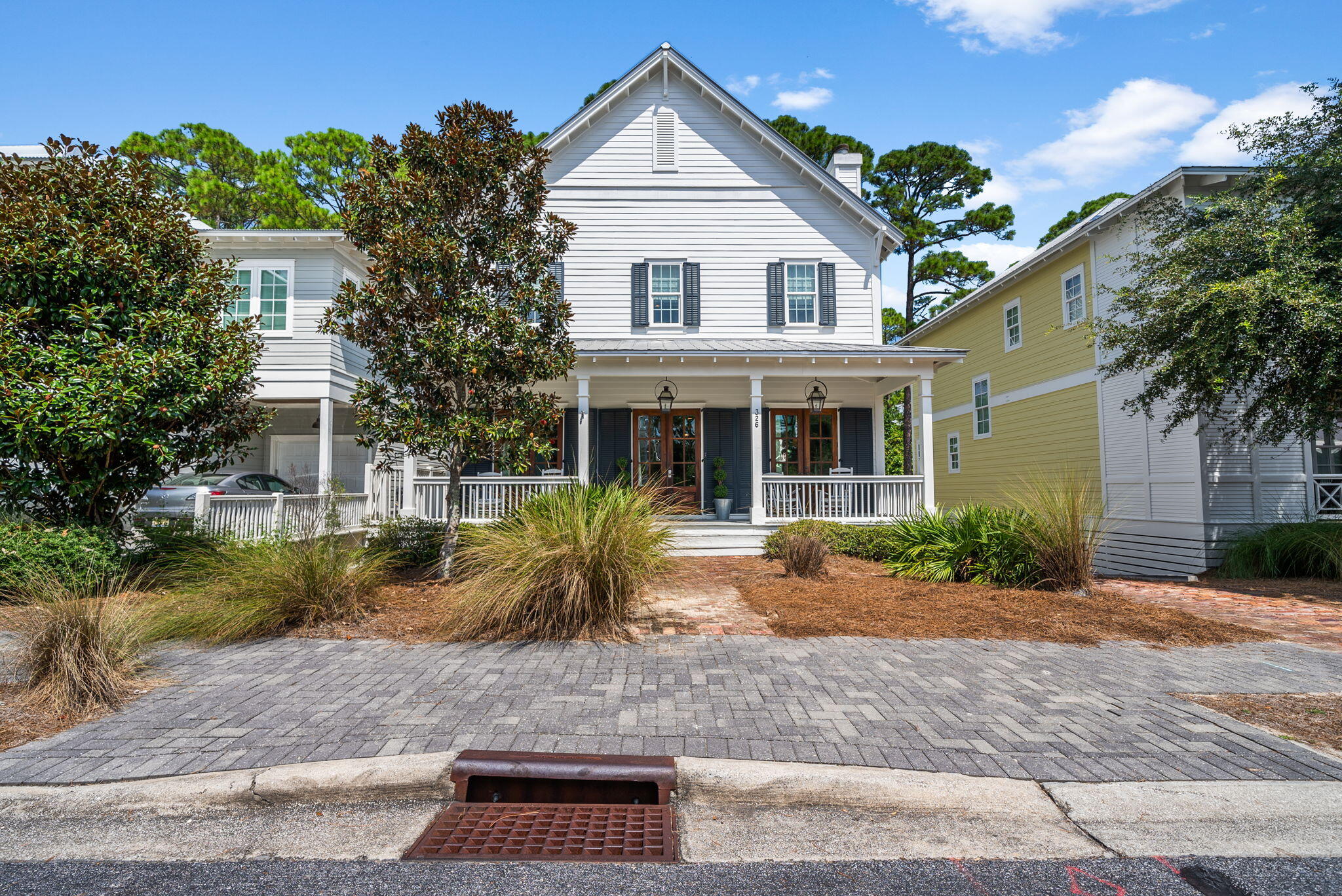 LAKESIDE AT BLUE MOUNTAIN BEACH - Residential Lease