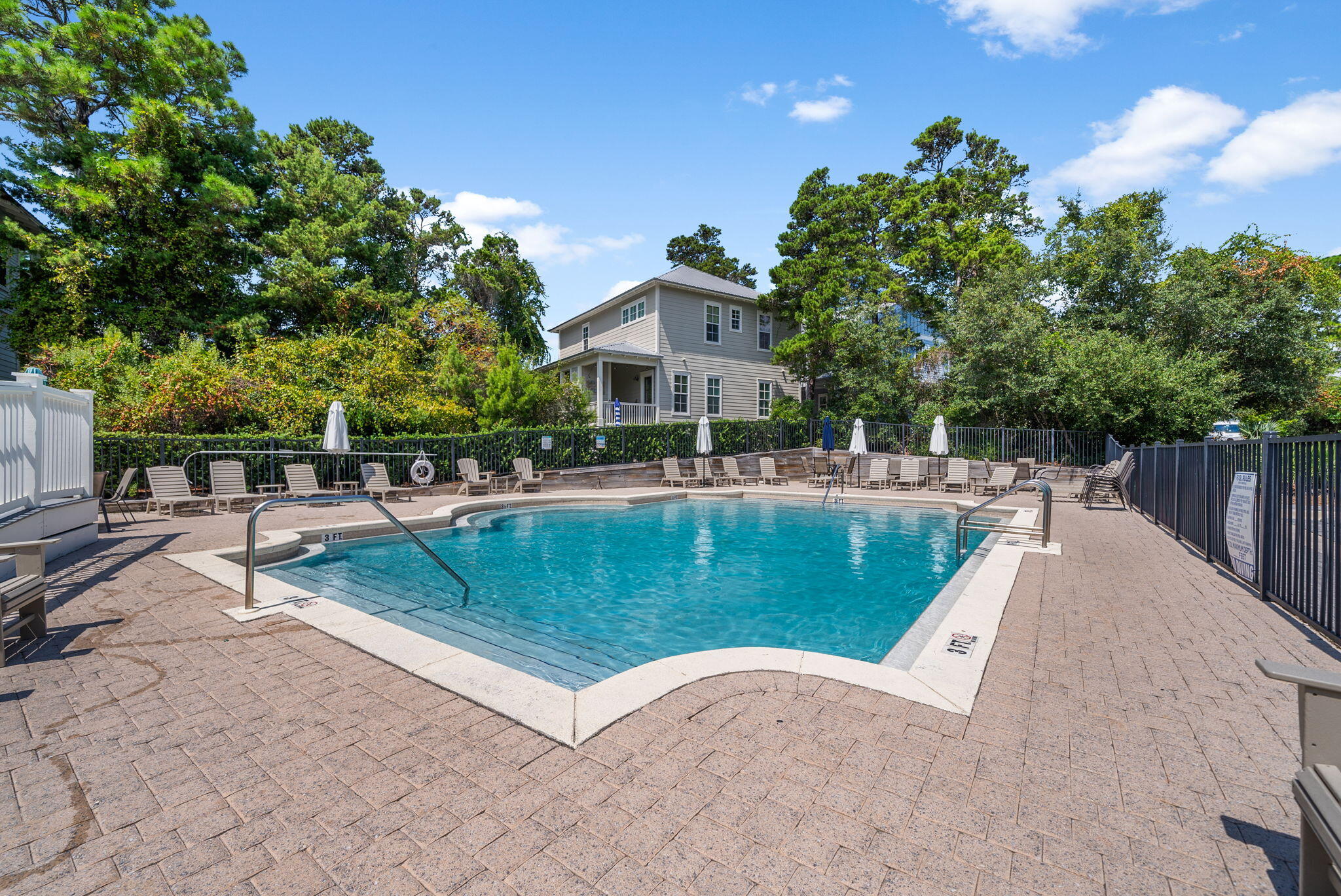 LAKESIDE AT BLUE MOUNTAIN BEACH - Residential Lease