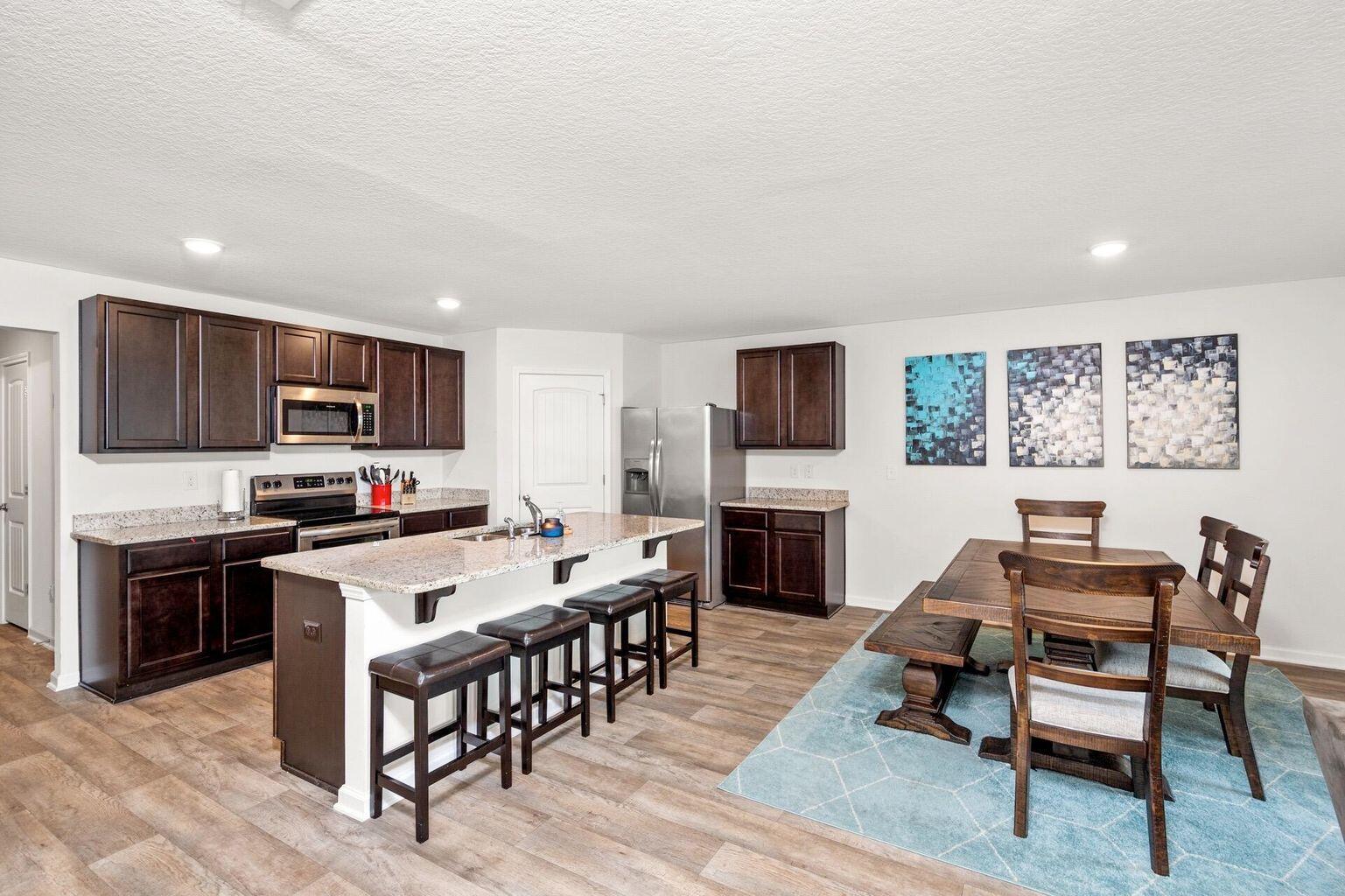 Redstone Commons - Residential Lease