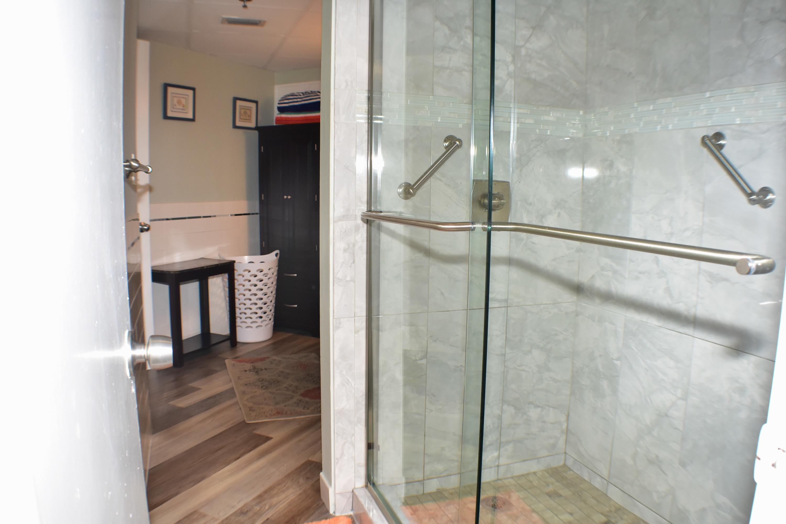 SUNBIRD CONDO - Residential