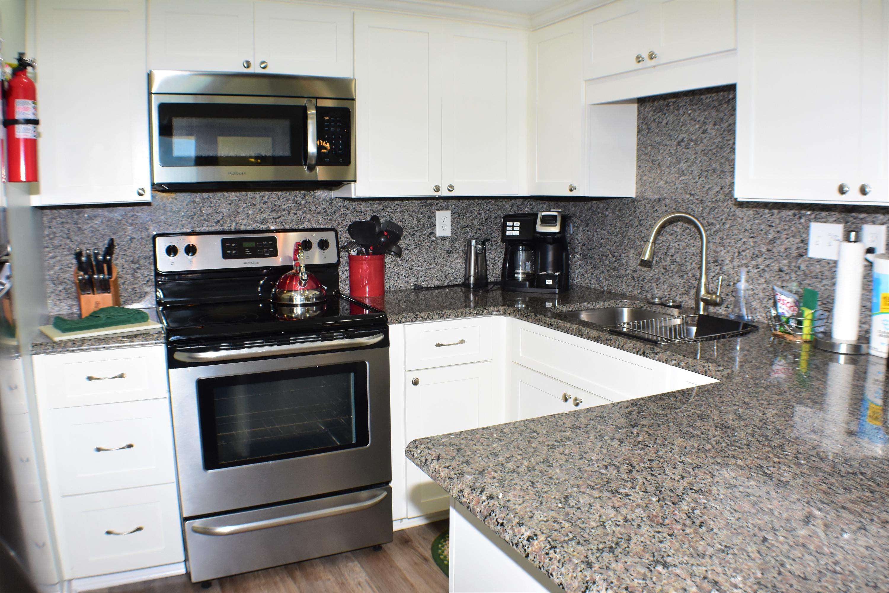 SUNBIRD CONDO - Residential