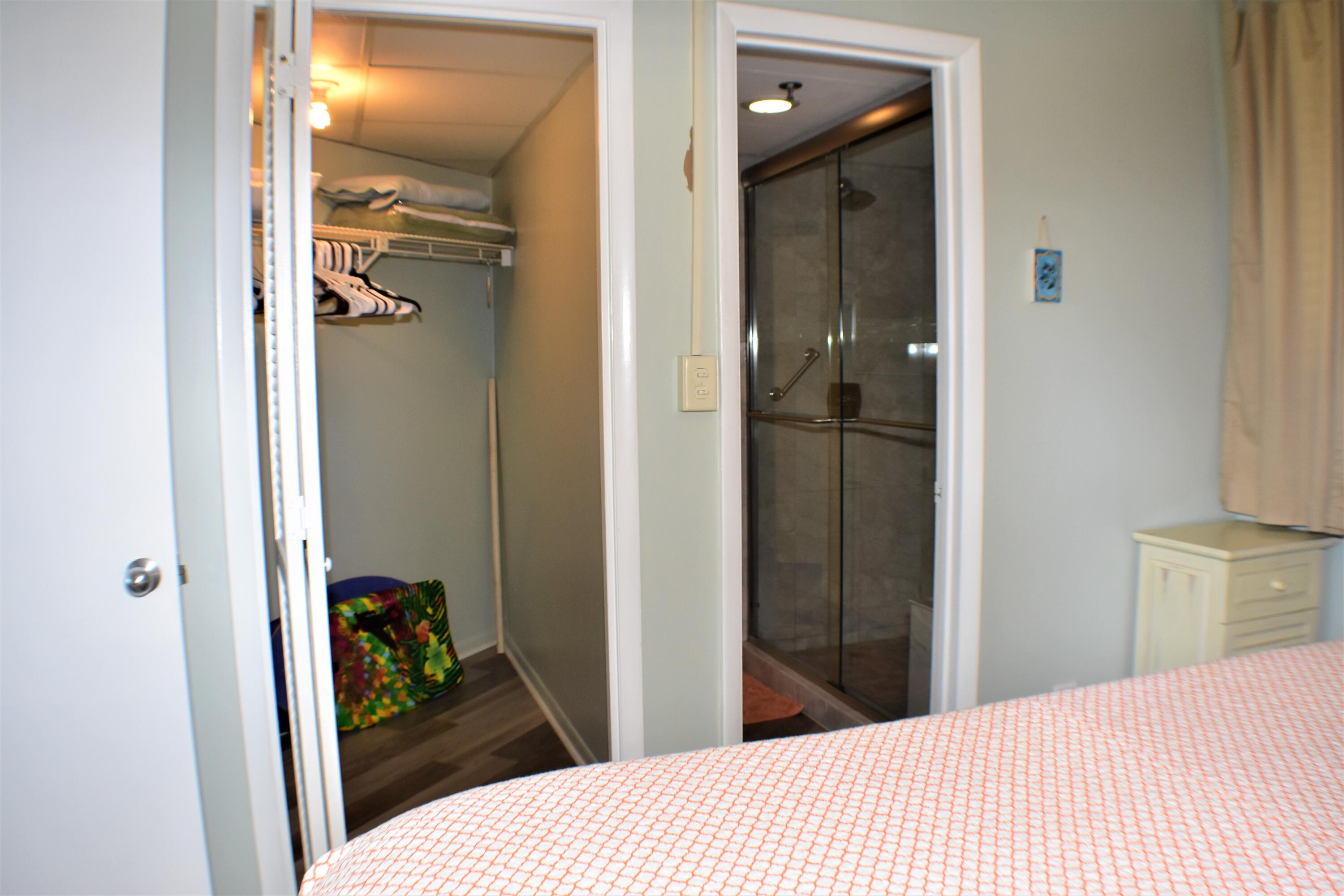 SUNBIRD CONDO - Residential