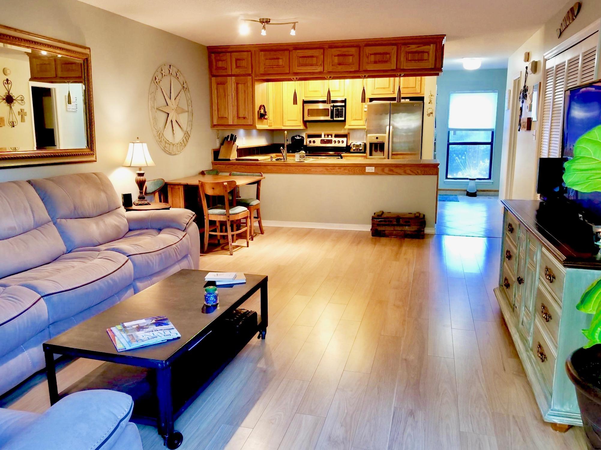 MAGNOLIA BAY CLUB T/H PH 1 - Residential