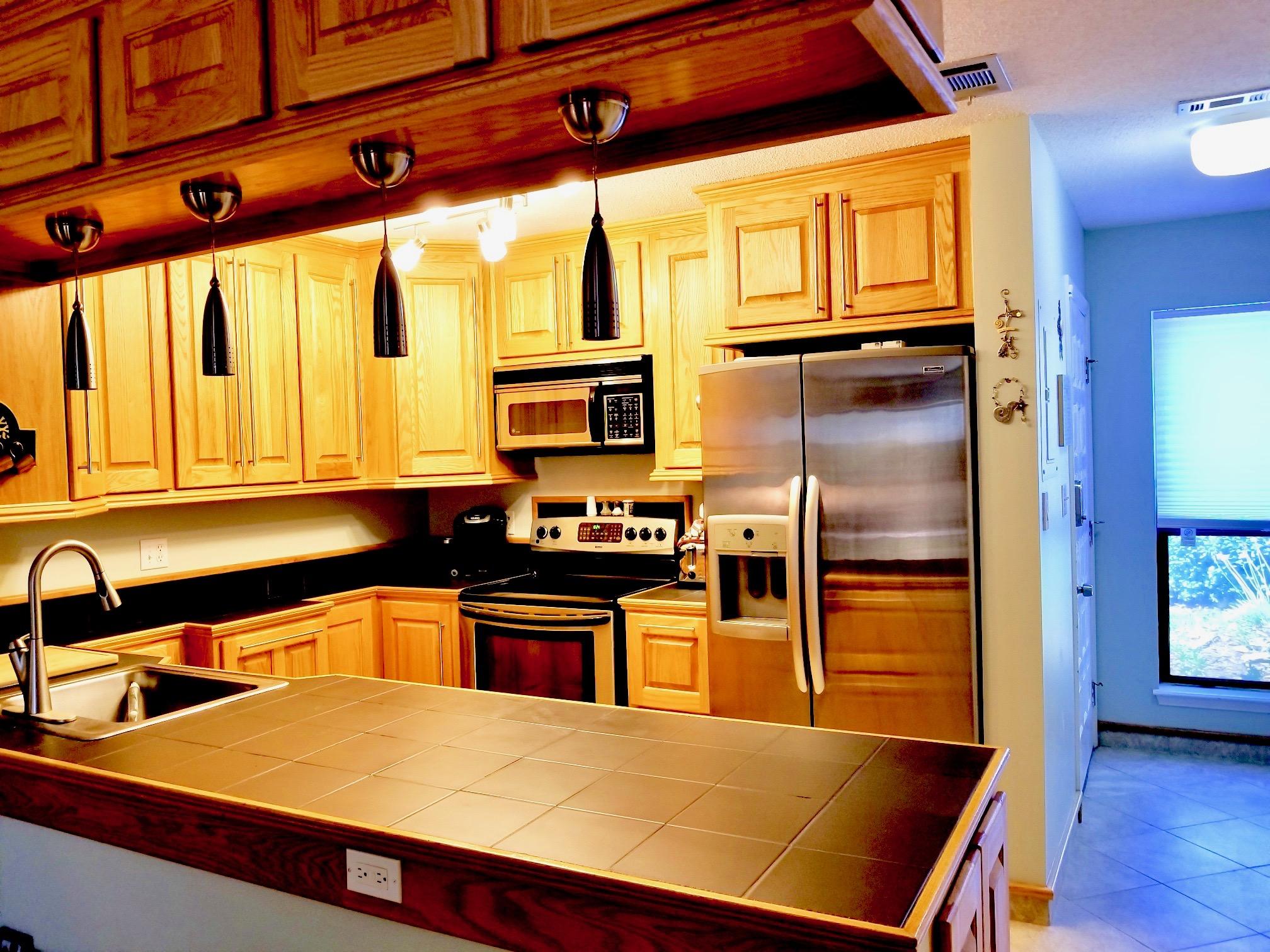 MAGNOLIA BAY CLUB T/H PH 1 - Residential