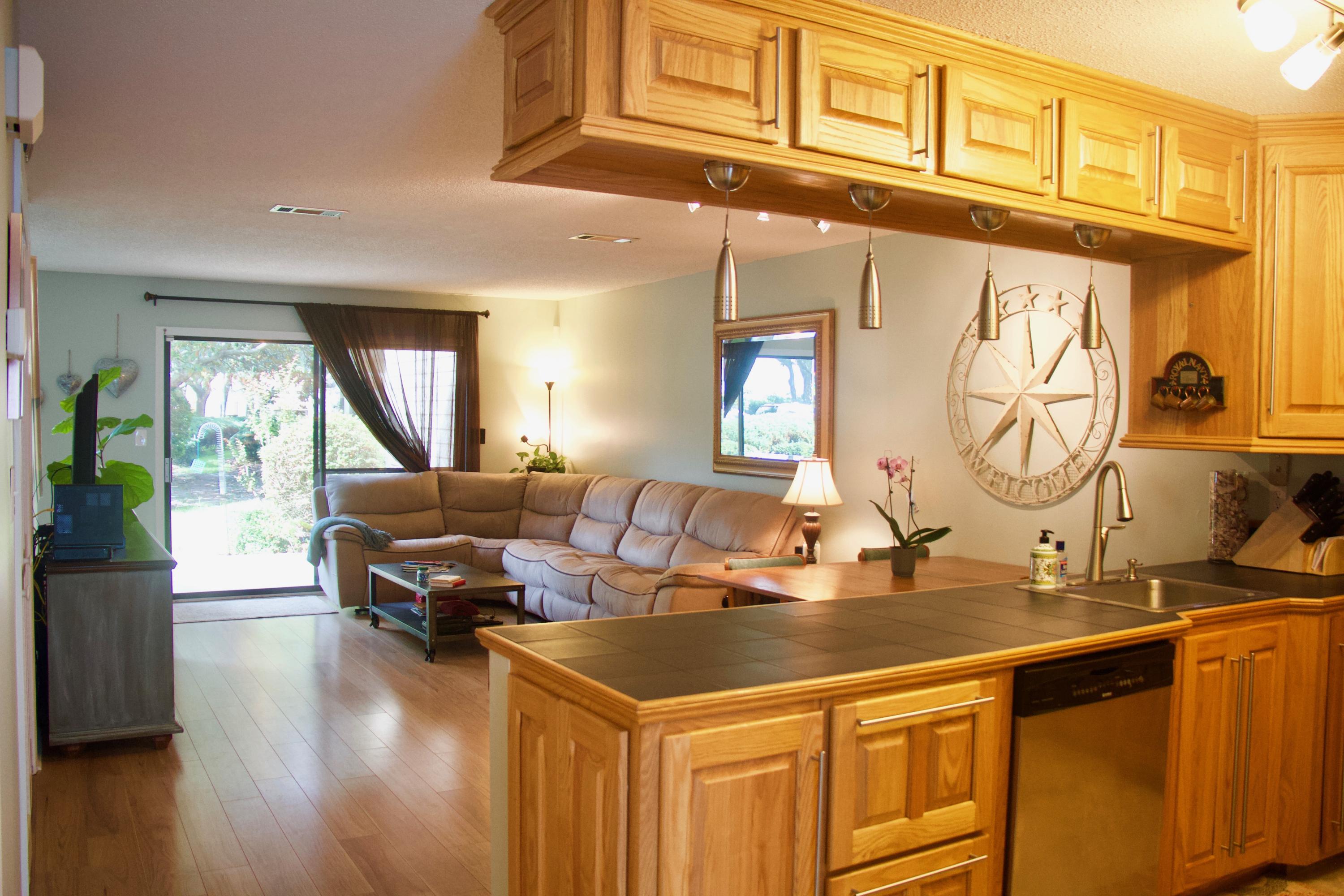 MAGNOLIA BAY CLUB T/H PH 1 - Residential