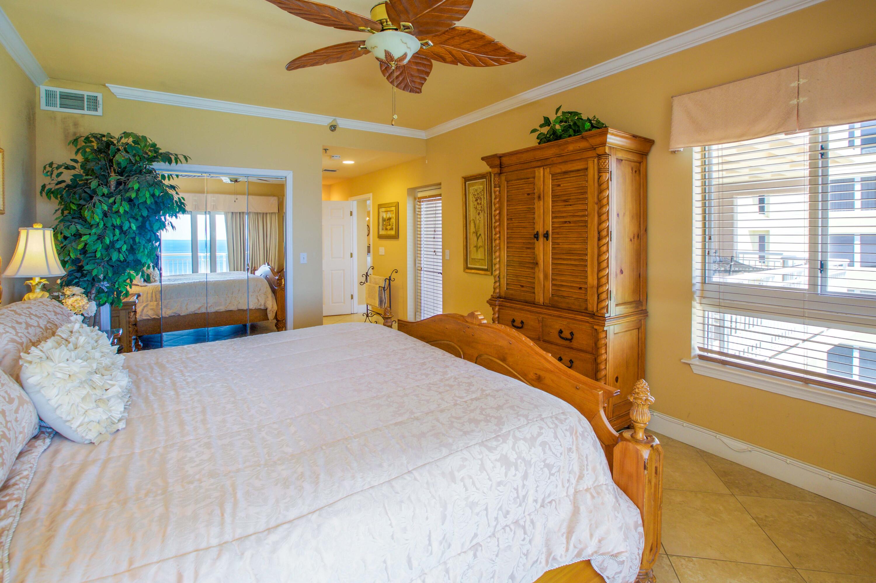 DESTIN TOWERS CONDO - Residential