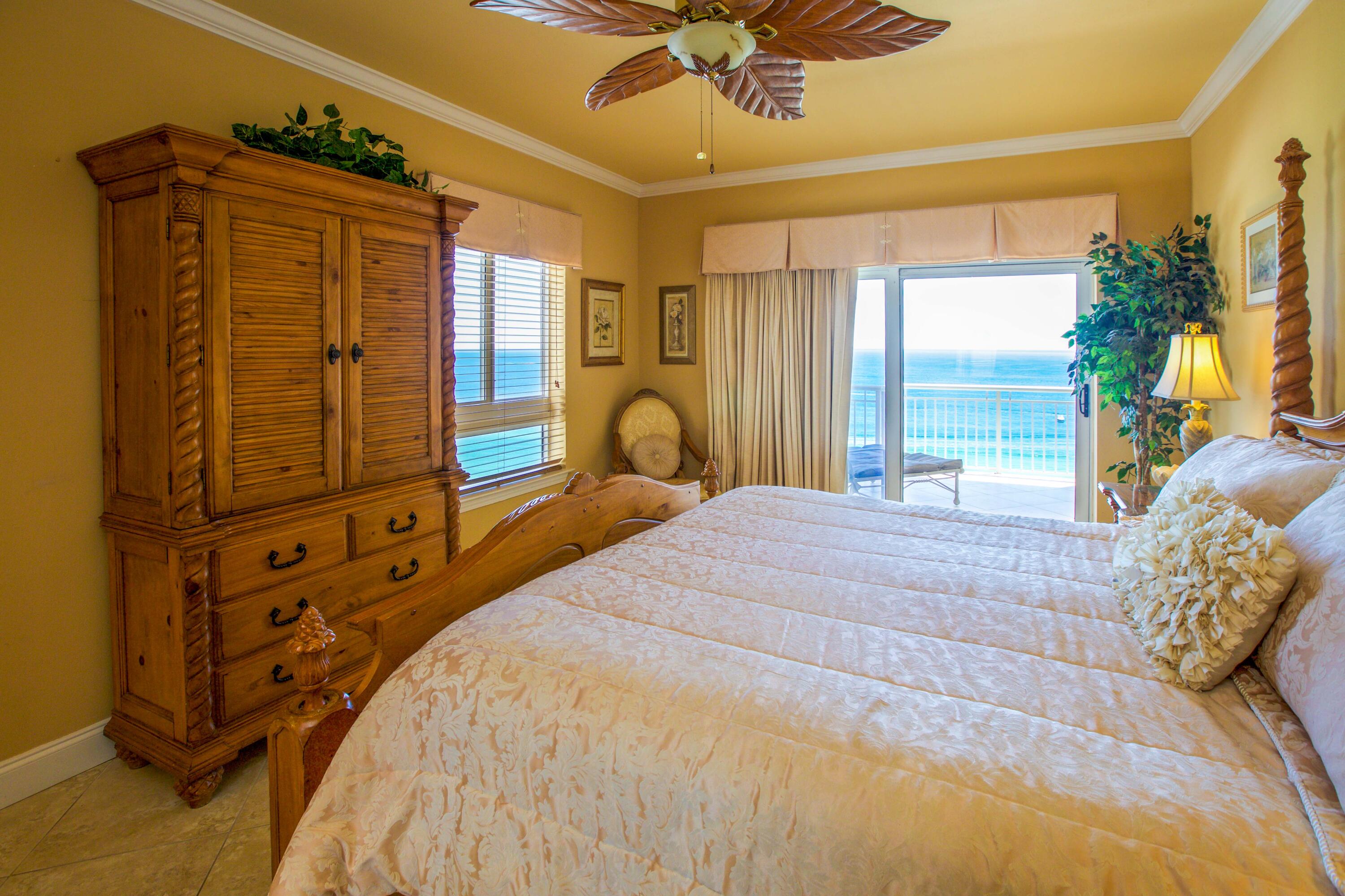 DESTIN TOWERS CONDO - Residential
