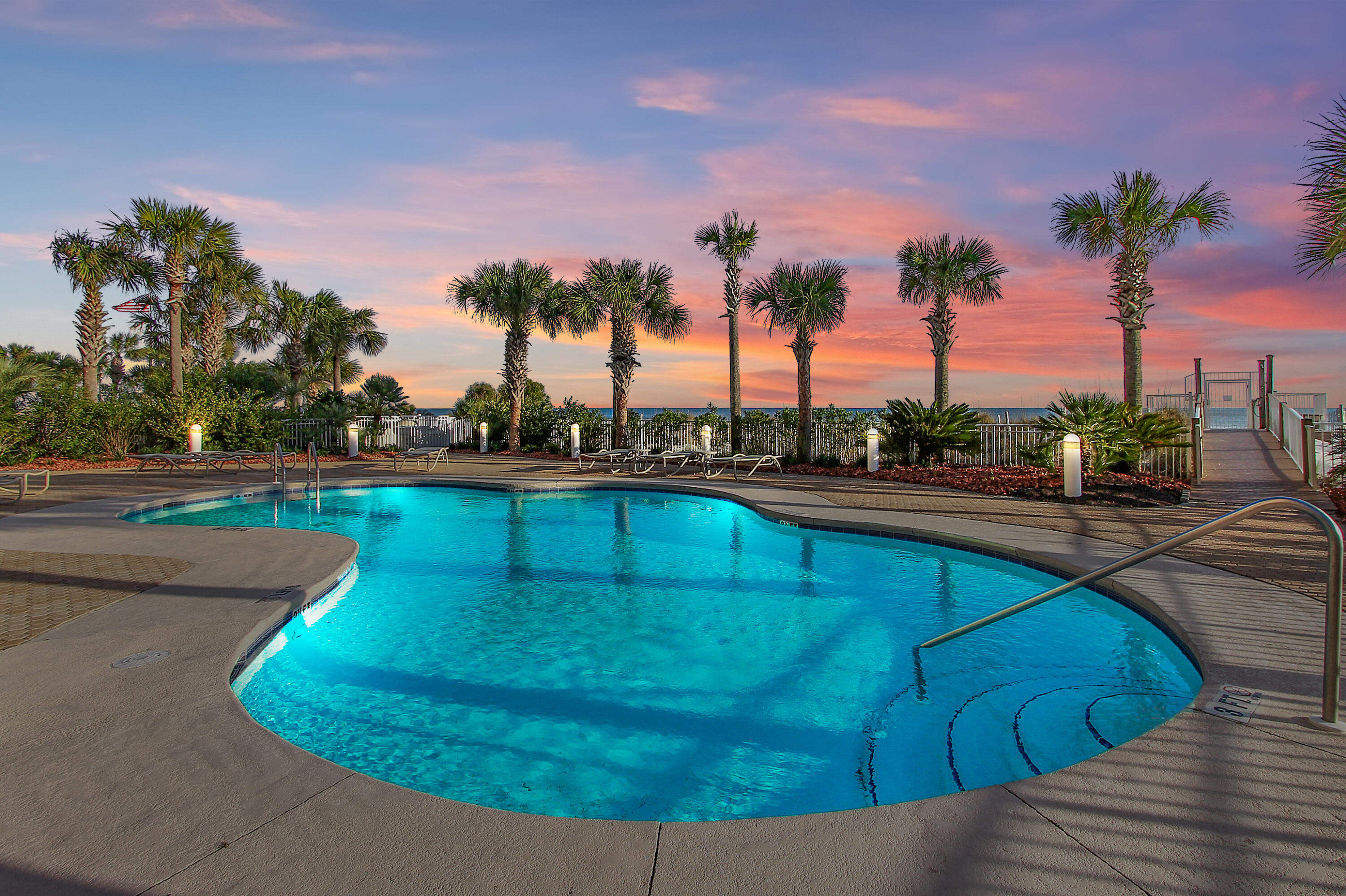 DESTIN TOWERS CONDO - Residential