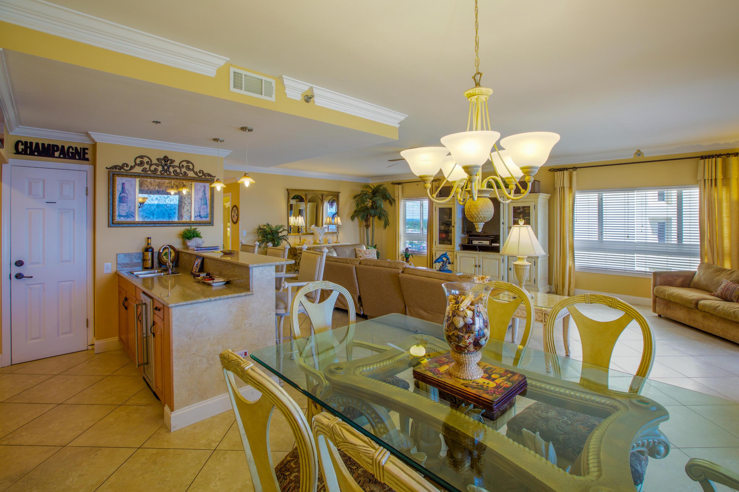 DESTIN TOWERS CONDO - Residential