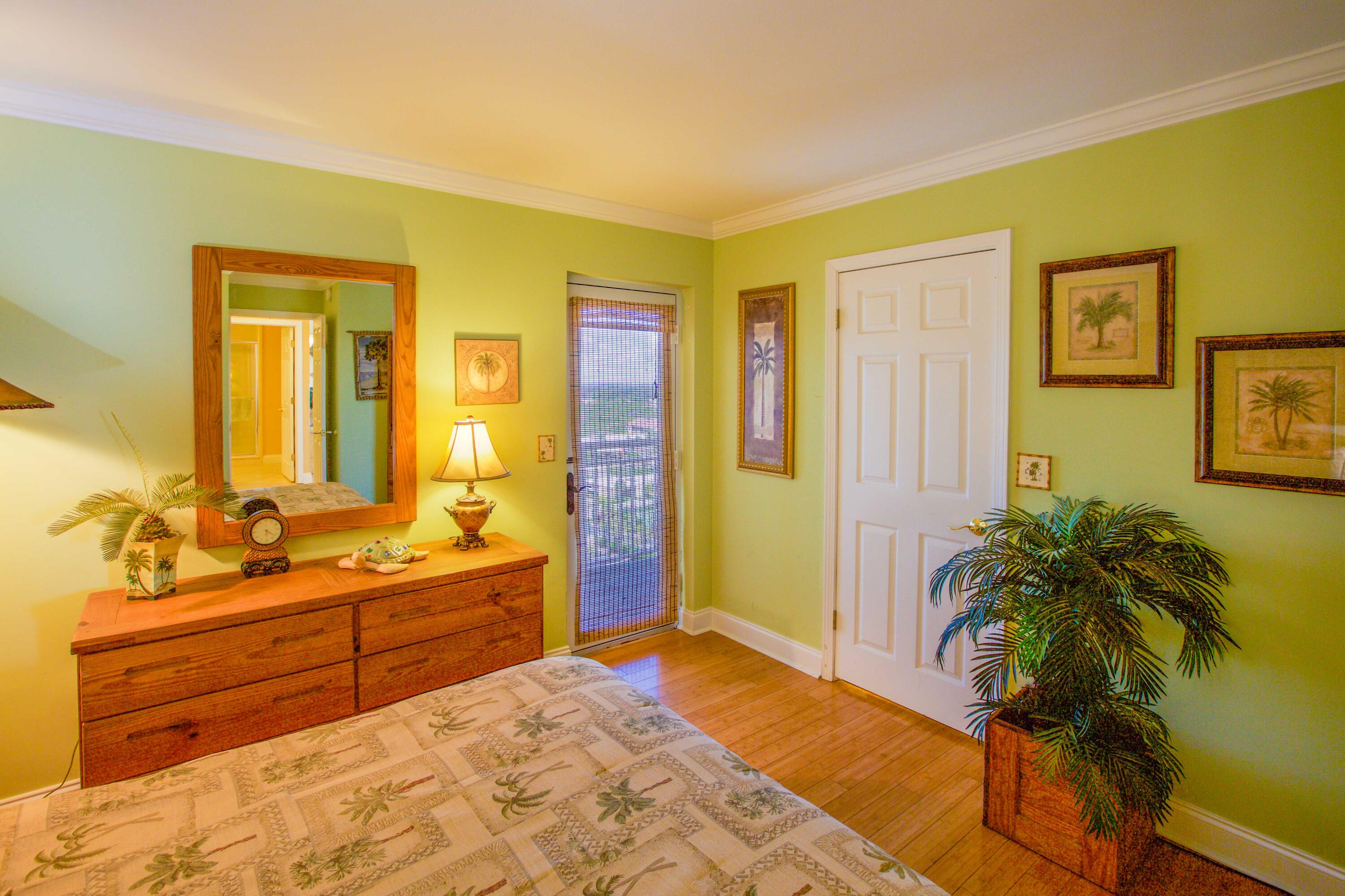 DESTIN TOWERS CONDO - Residential