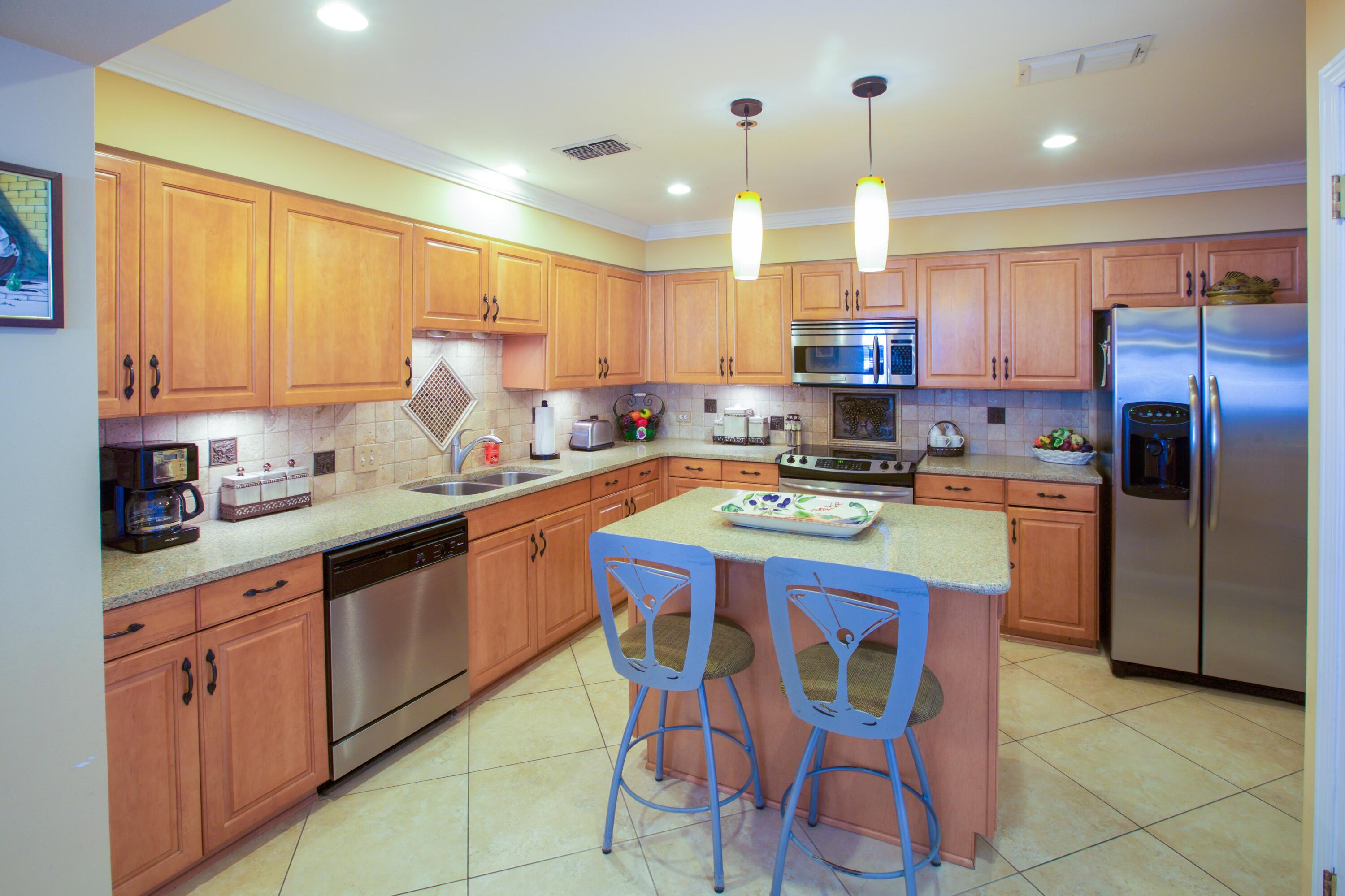 DESTIN TOWERS CONDO - Residential