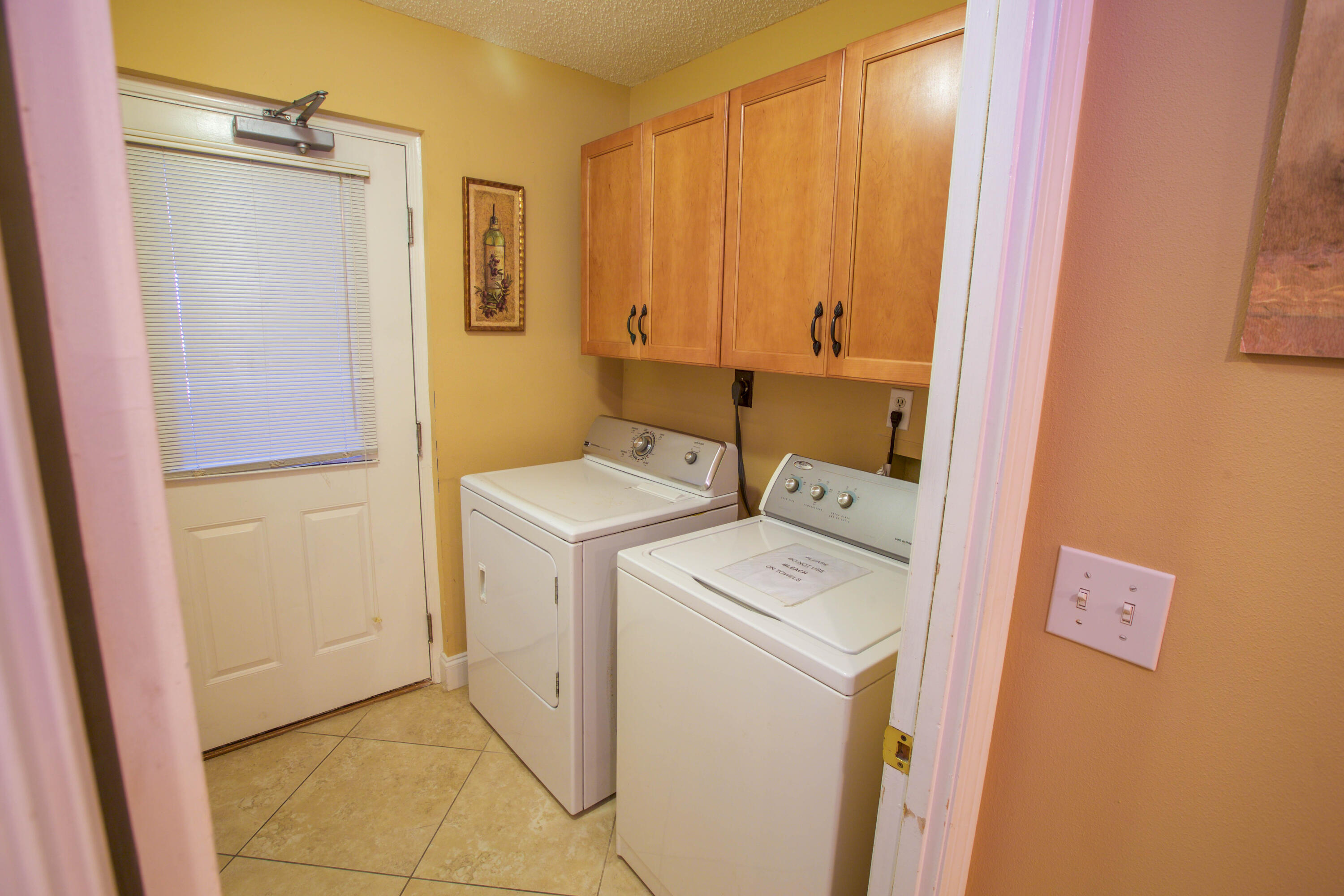 DESTIN TOWERS CONDO - Residential