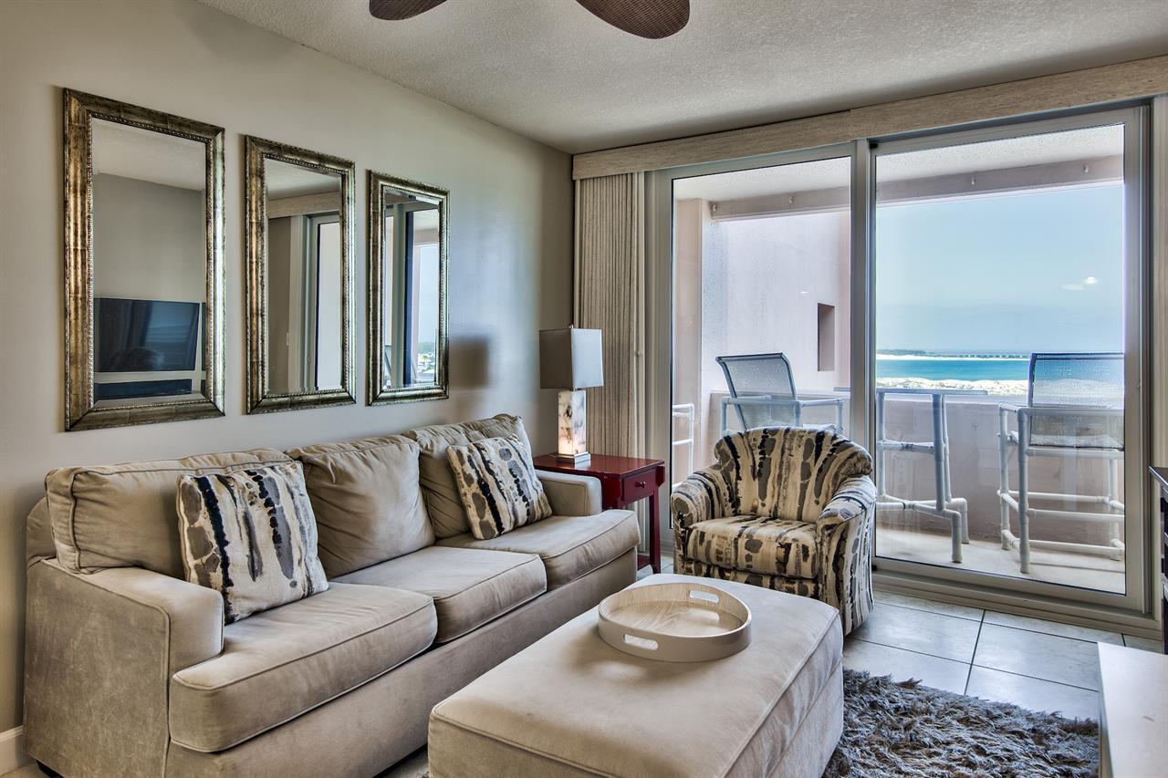 Jetty East Condominium - Residential