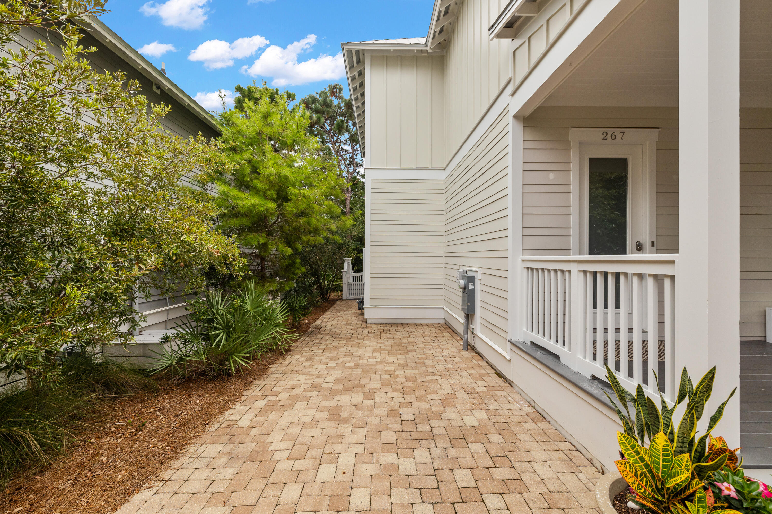 HIGHLAND PARKS - Residential