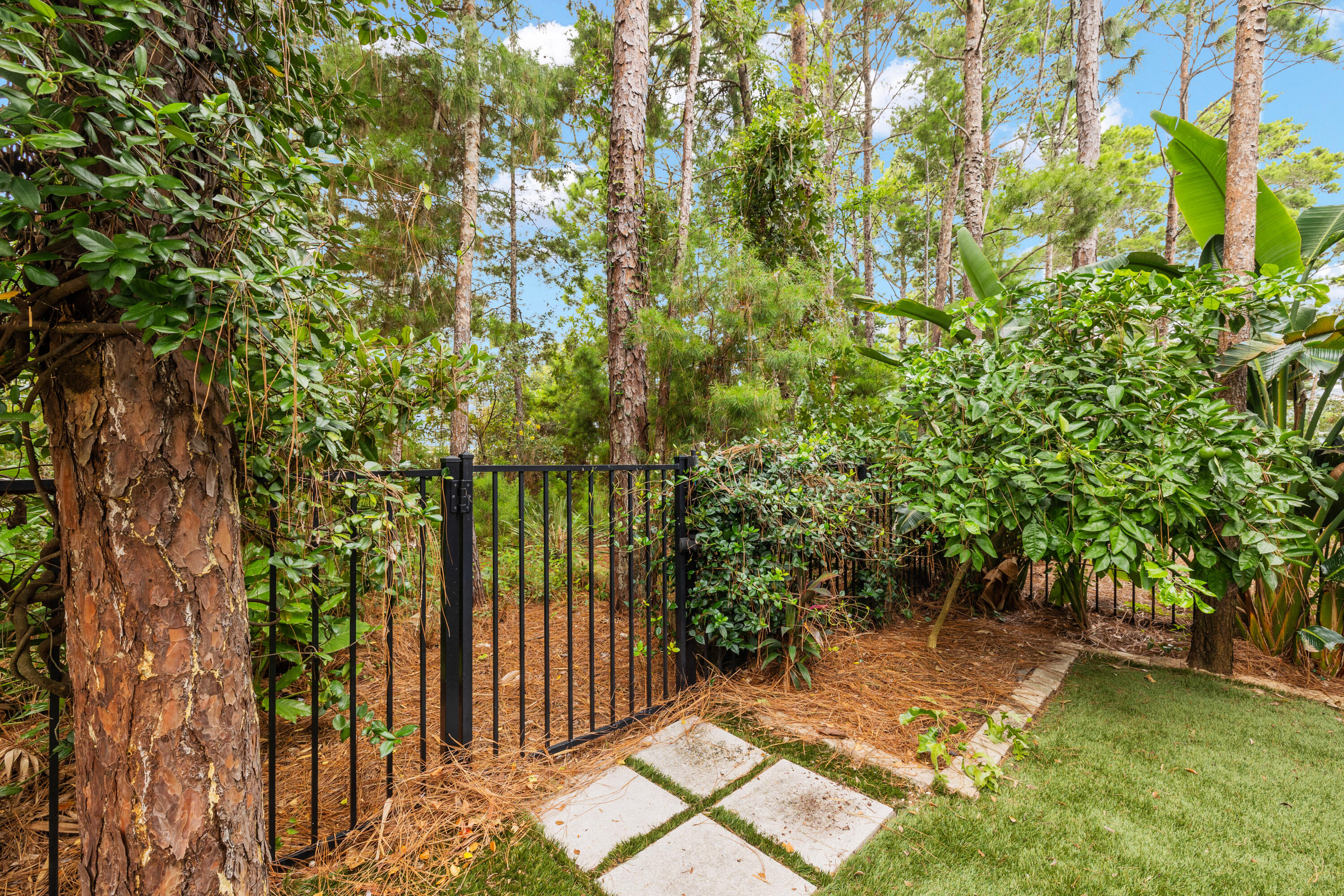 HIGHLAND PARKS - Residential