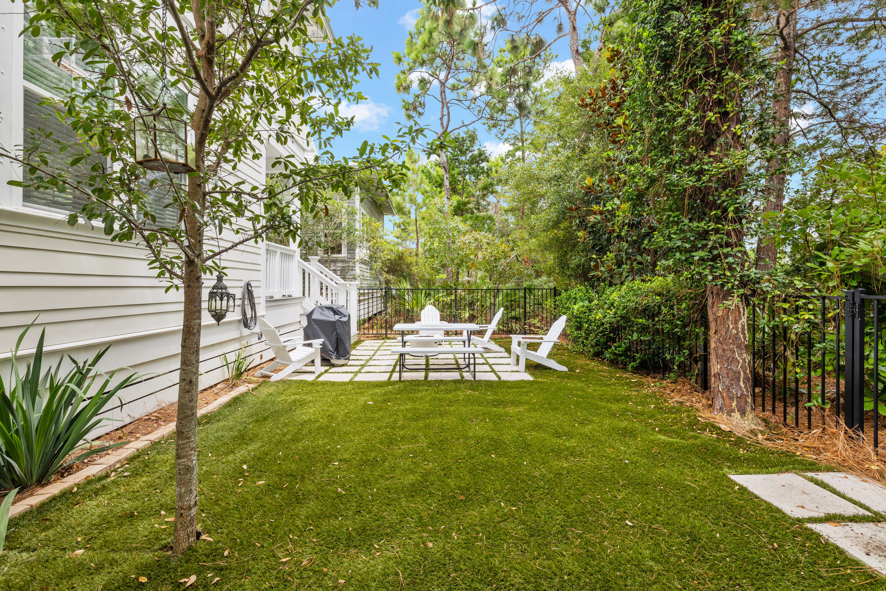 HIGHLAND PARKS - Residential