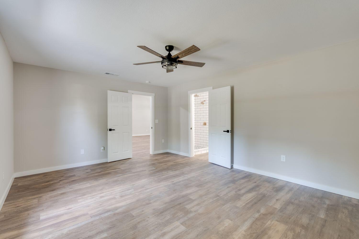 LAGRANGE SHORES - Residential