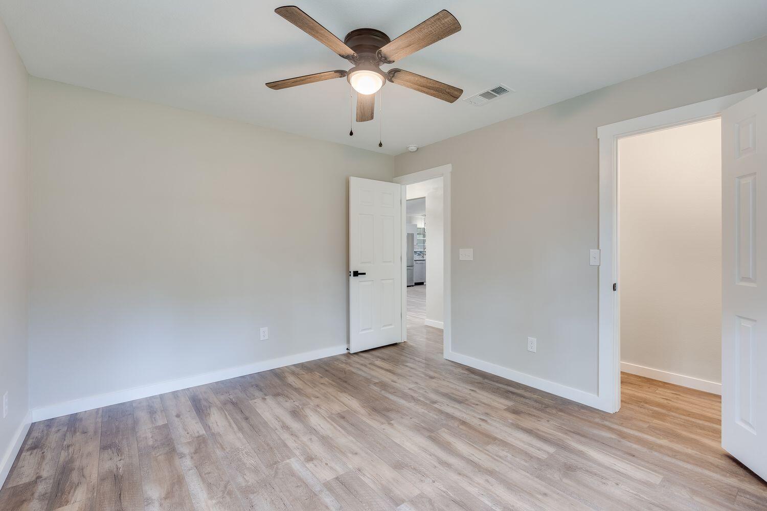 LAGRANGE SHORES - Residential