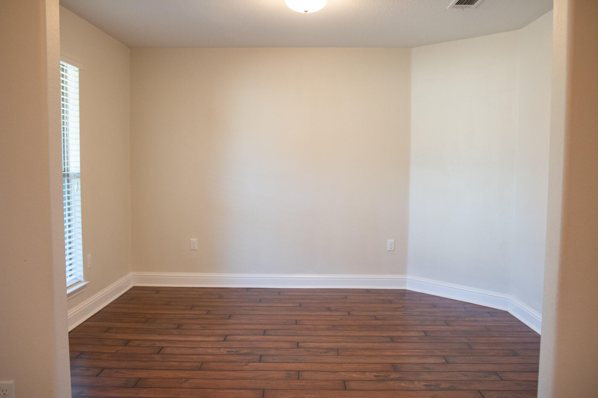BROOKE ESTATES PH III - Residential Lease
