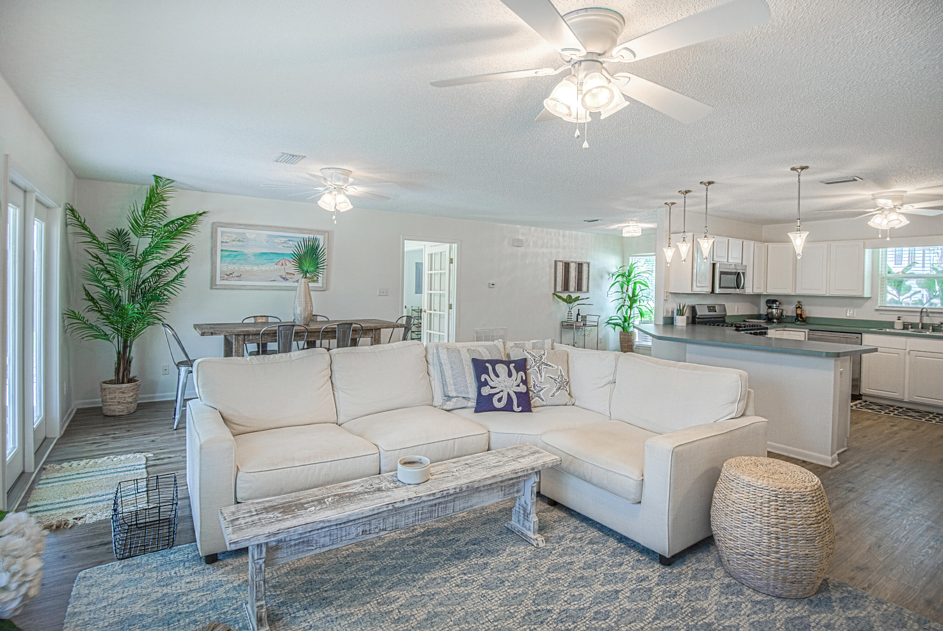 THOMPSON PLANTATION - Residential