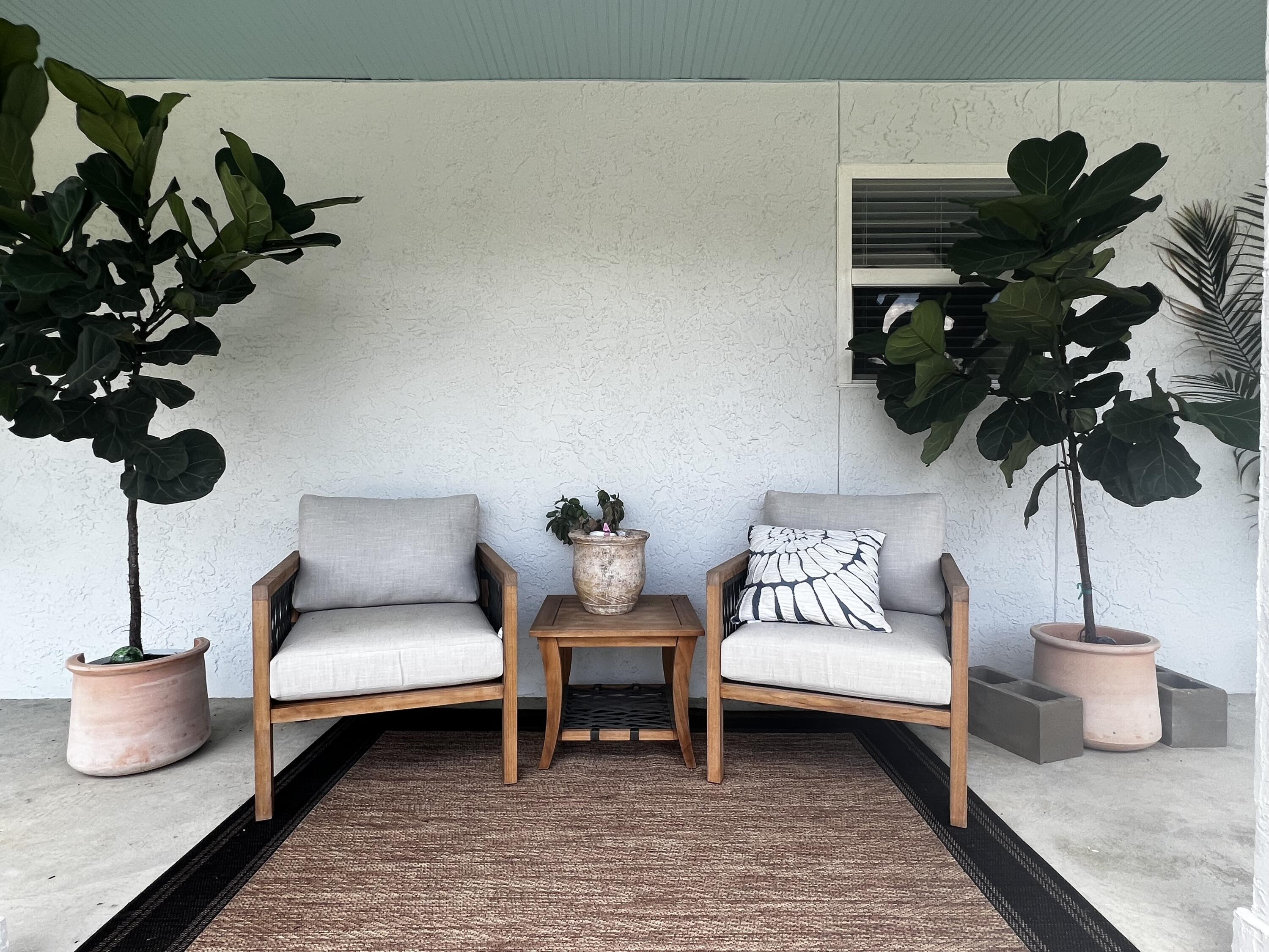 THOMPSON PLANTATION - Residential