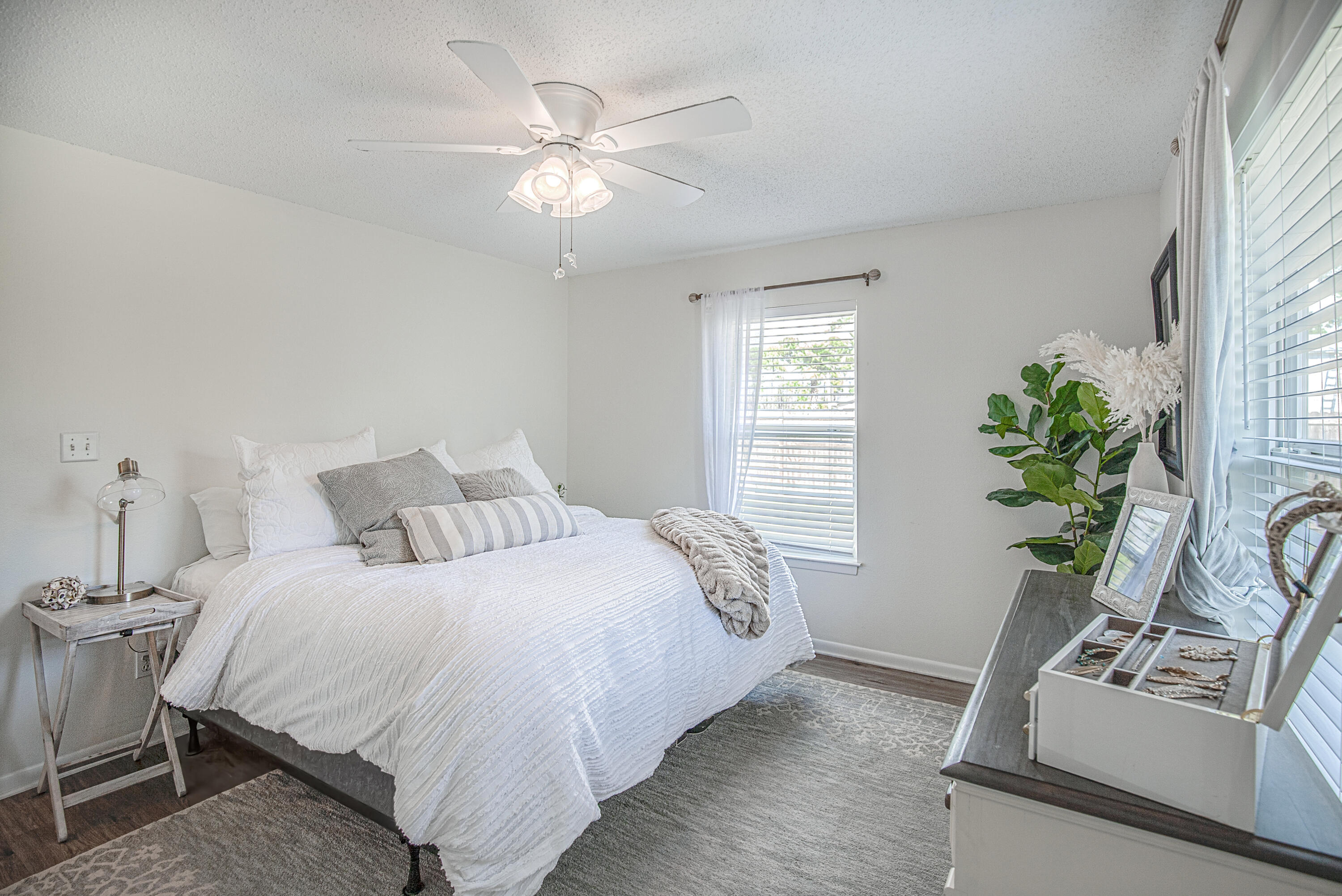 THOMPSON PLANTATION - Residential