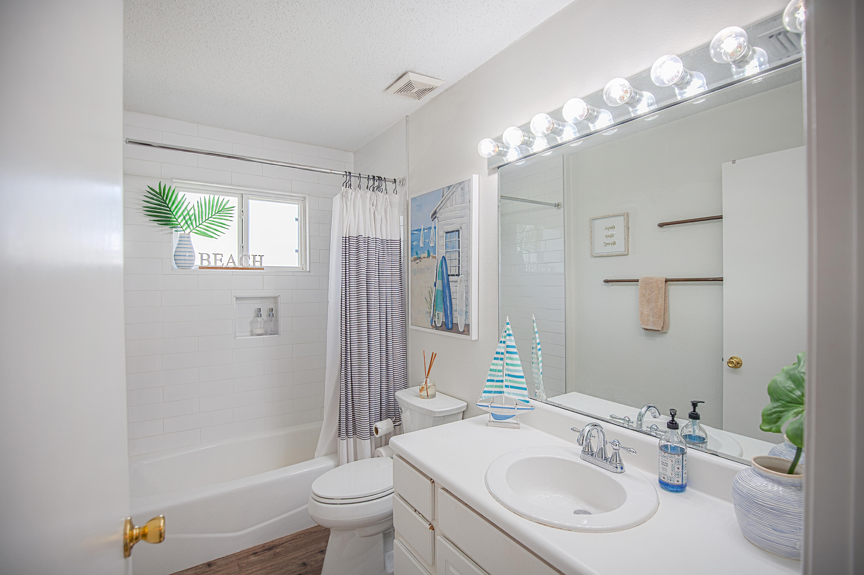 THOMPSON PLANTATION - Residential