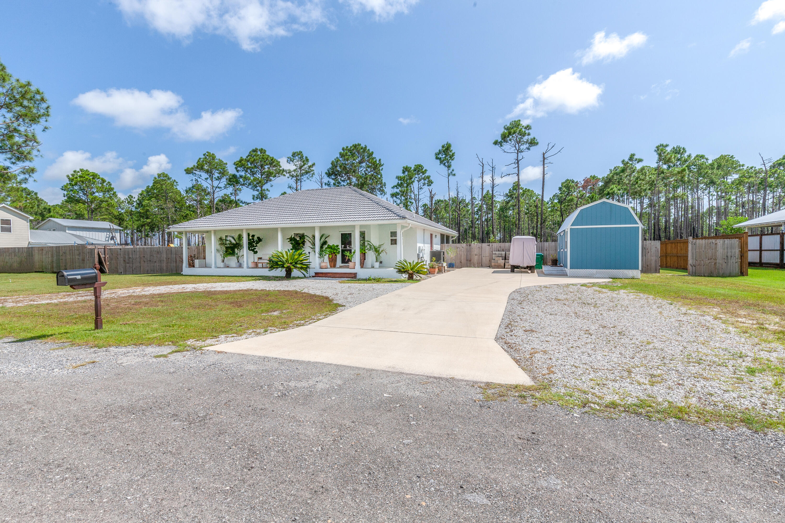 THOMPSON PLANTATION - Residential