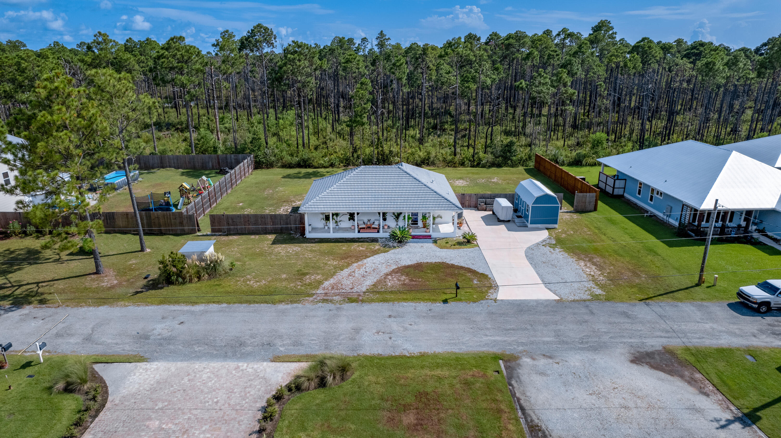 THOMPSON PLANTATION - Residential